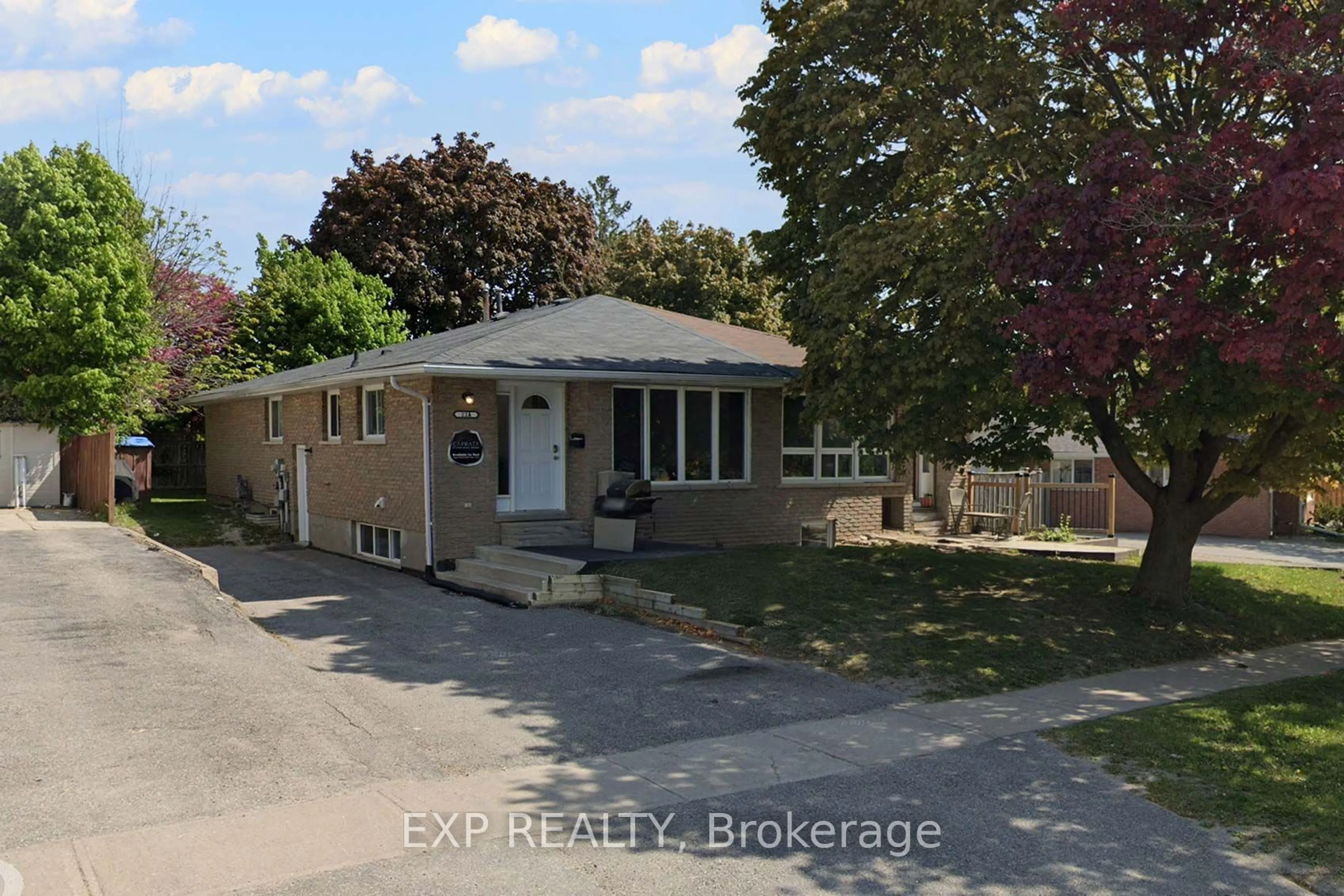 A pic from outside/outdoor area/front of a property/back of a property/a pic from drone, street for 22A Bernick Dr, Barrie Ontario L4M 5J5