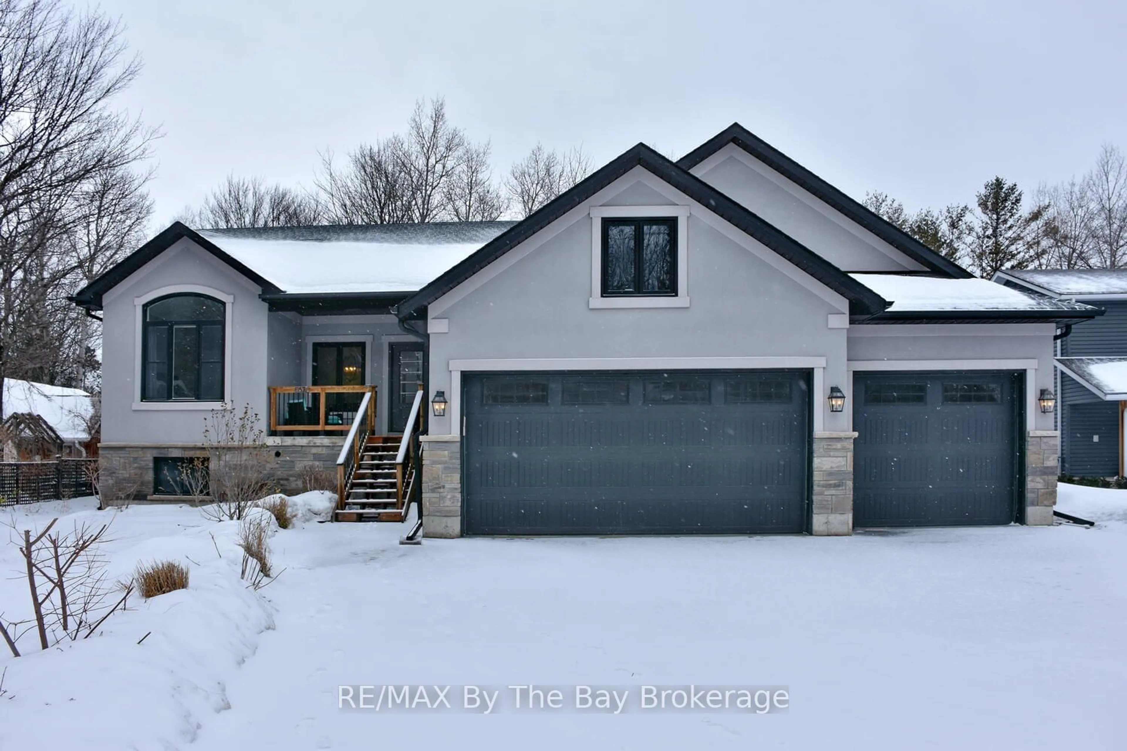 Unknown for 67 42nd St, Wasaga Beach Ontario L9Z 1Z7