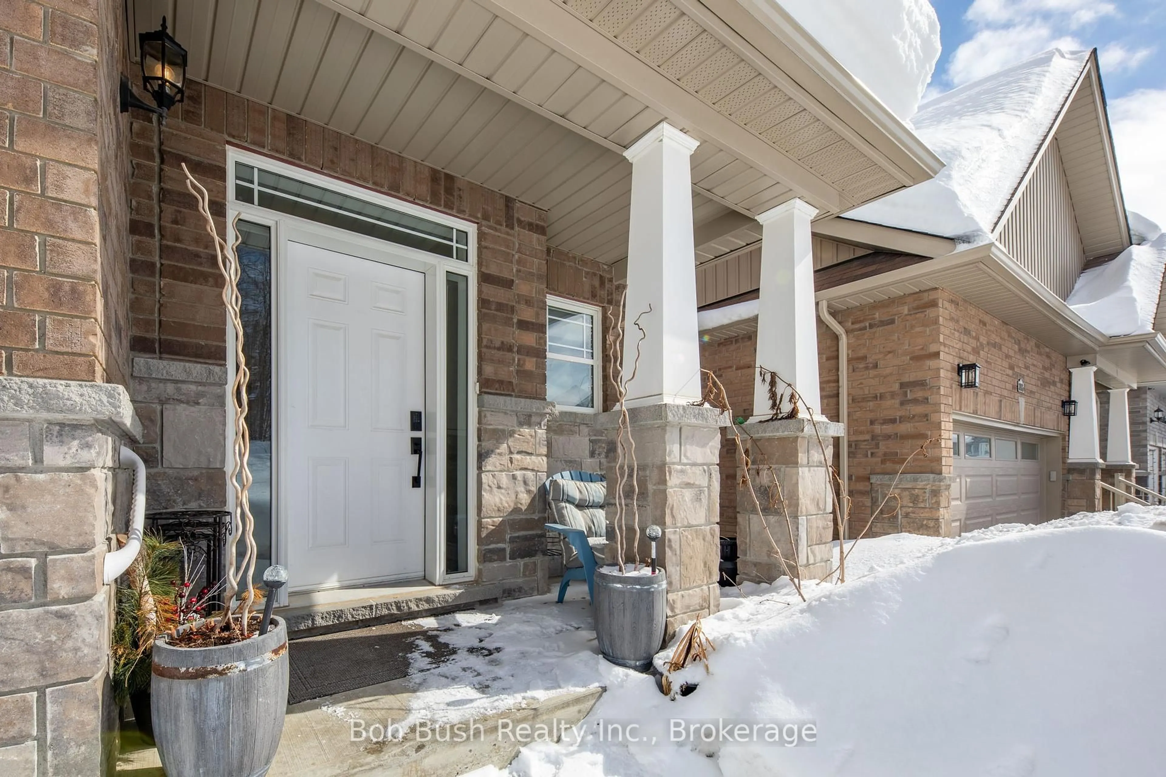 Indoor entryway for 3067 MONARCH Dr, Orillia Ontario L3V 8K3