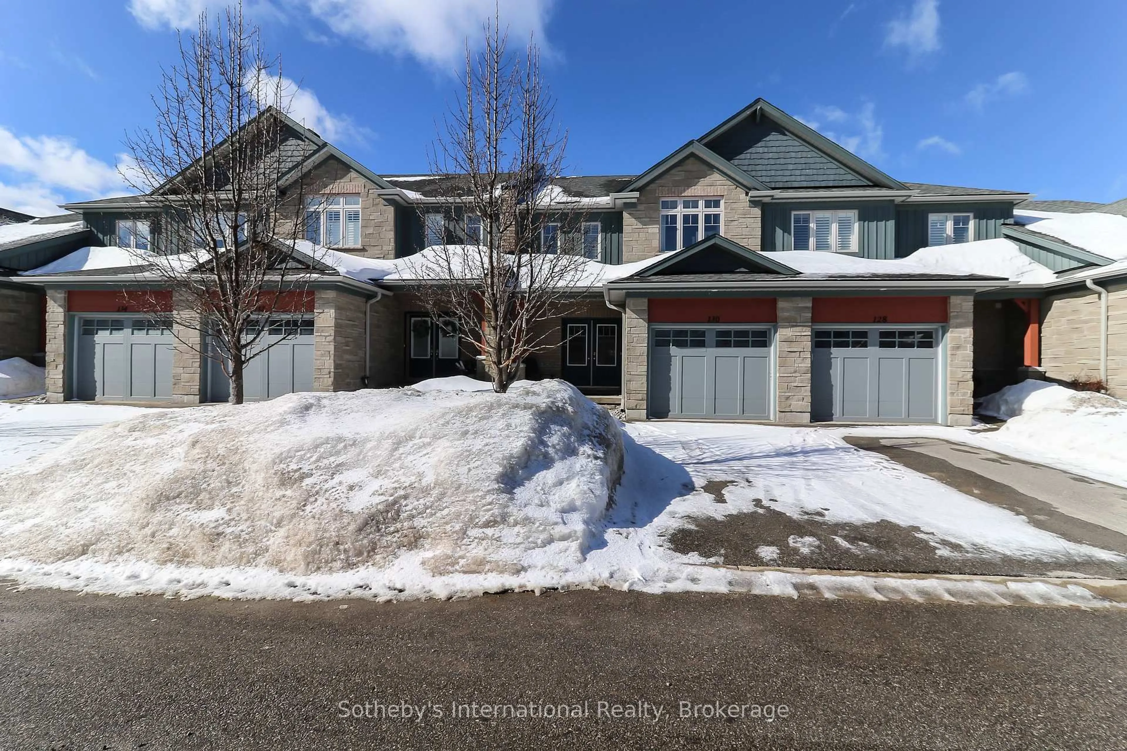 A pic from outside/outdoor area/front of a property/back of a property/a pic from drone, street for 130 Conservation Way, Collingwood Ontario L9Y 0G9