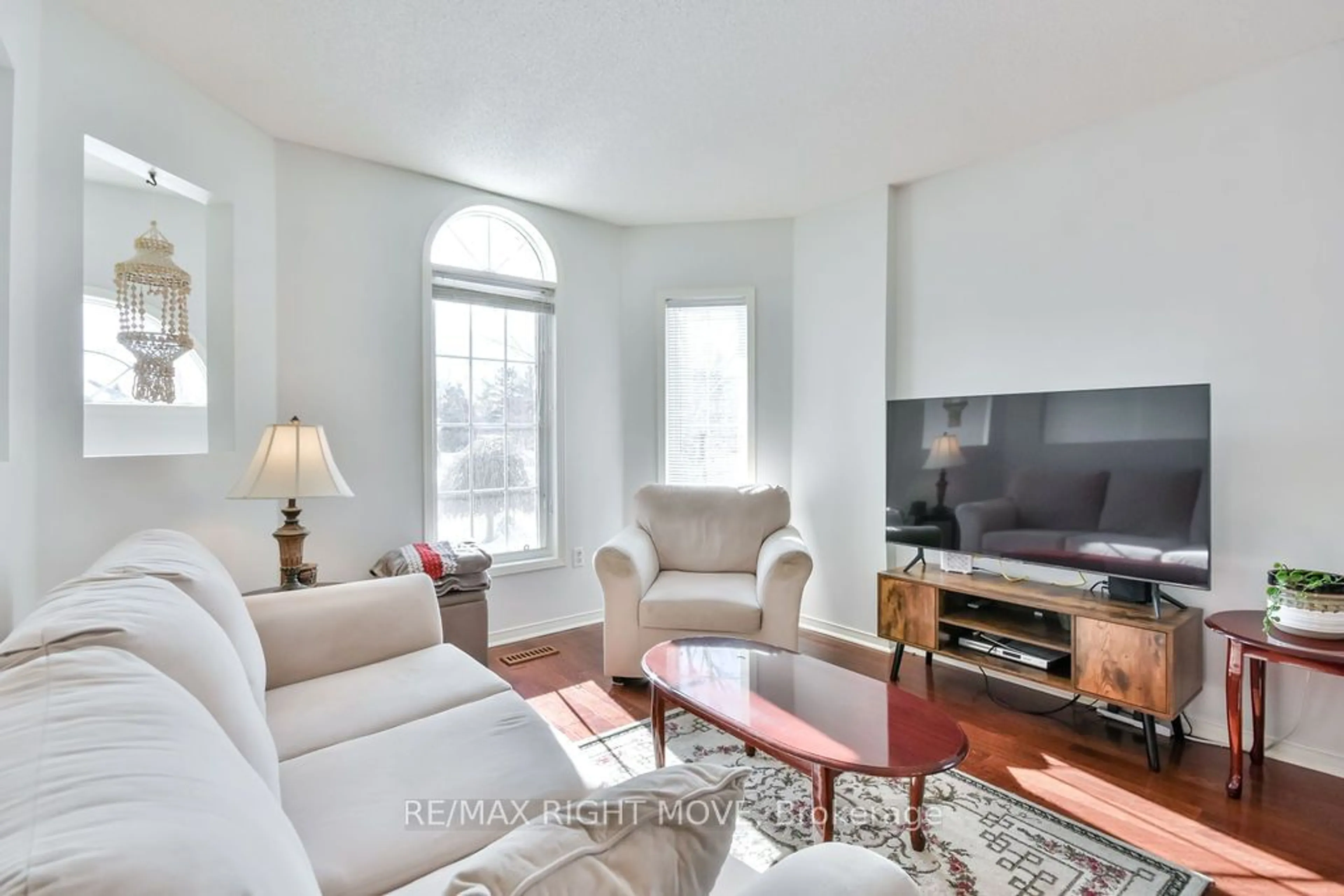 Living room with furniture, unknown for 203 Dyer Dr, Wasaga Beach Ontario L9Z 1L9