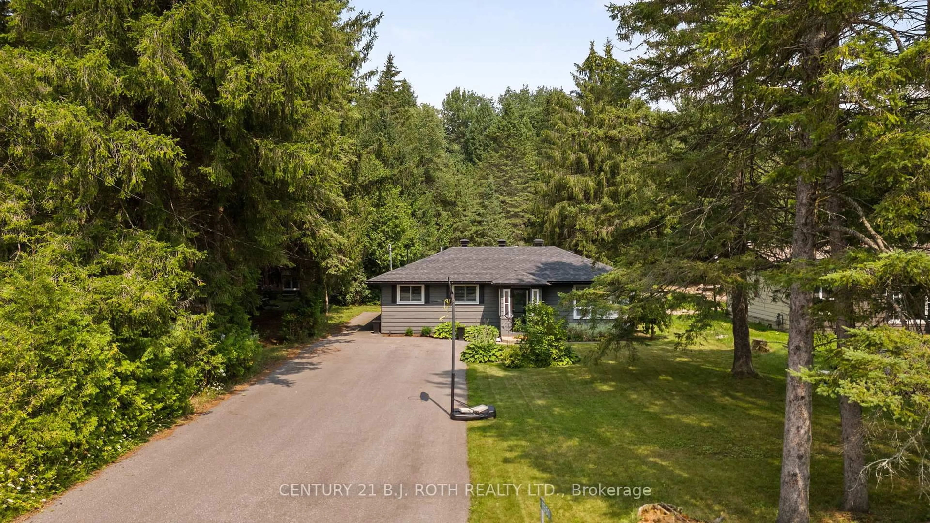 A pic from outside/outdoor area/front of a property/back of a property/a pic from drone, unknown for 1551 GILL Rd, Springwater Ontario L0L 1X0