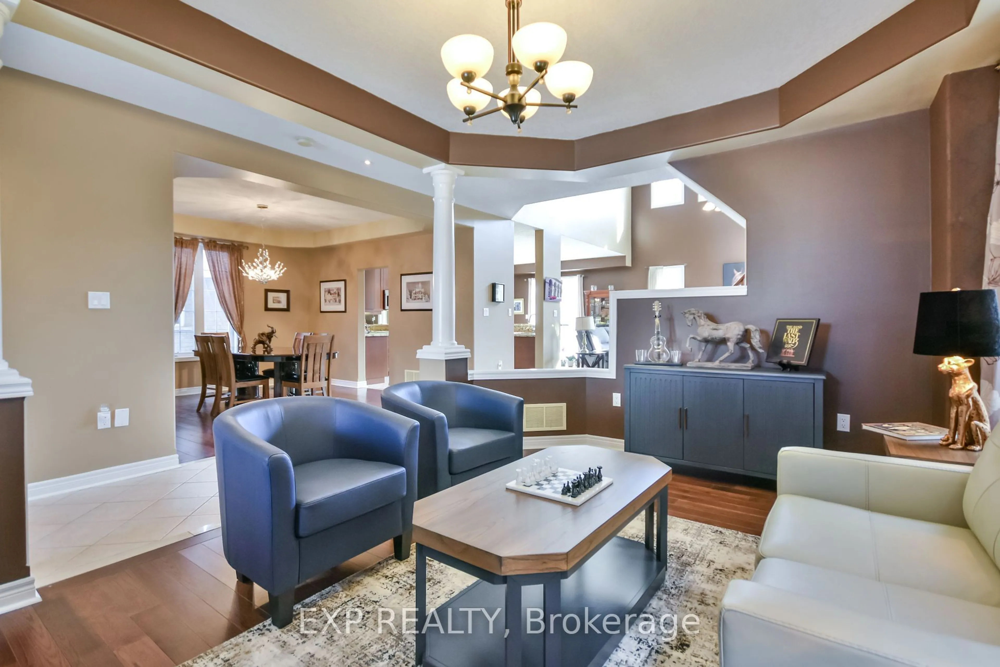 Living room with furniture, ceramic/tile floor for 79 Sovereign's Gate, Barrie Ontario L4N 0Y9