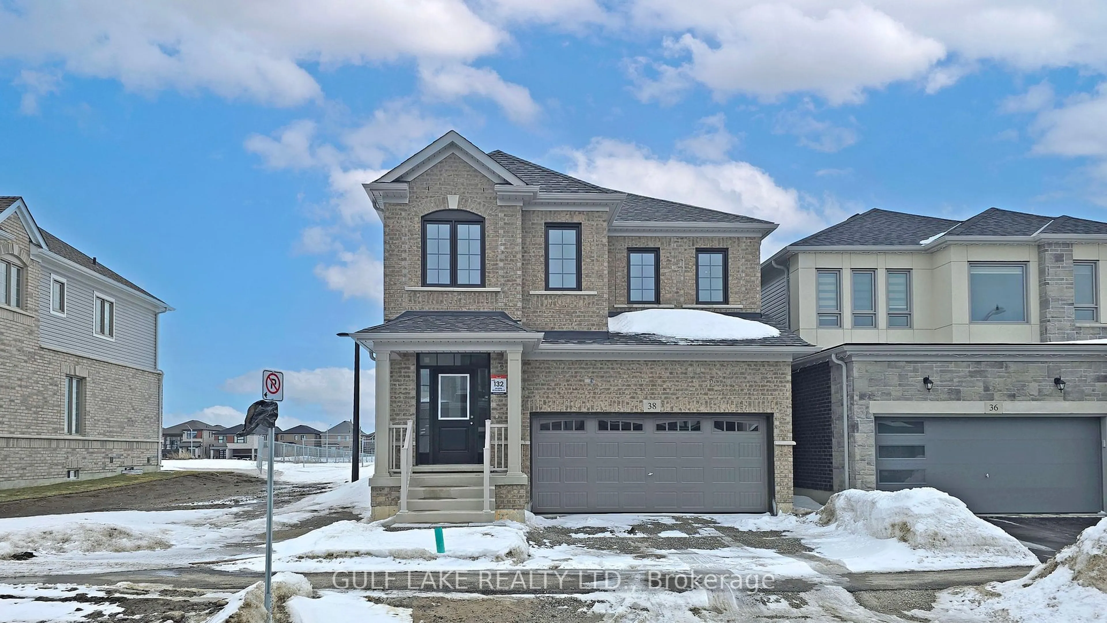 Home with brick exterior material, street for 38 Phoenix Blvd, Barrie Ontario L9J 0P7