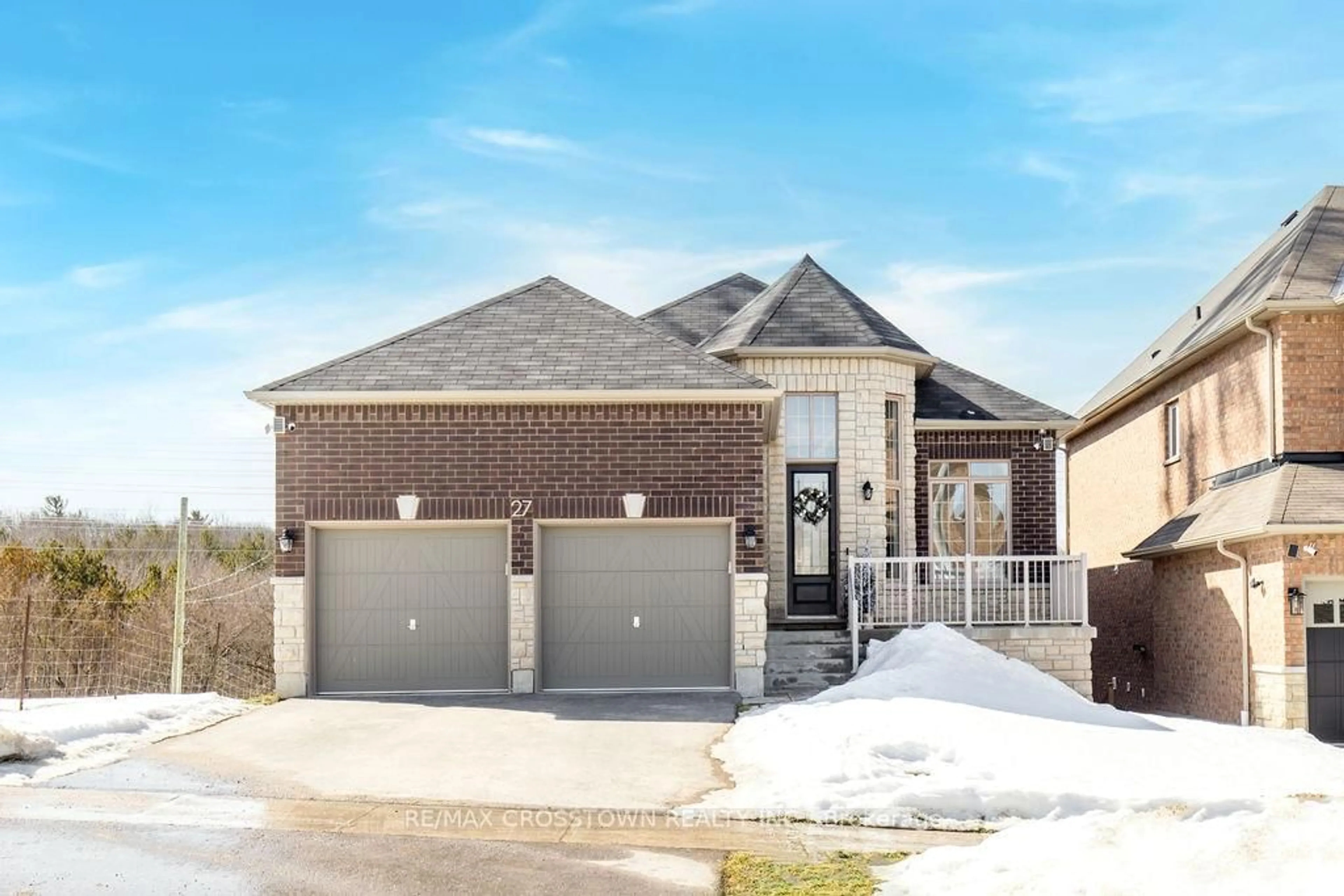 Home with brick exterior material, street for 27 Muirfield Dr, Barrie Ontario L4N 5S4