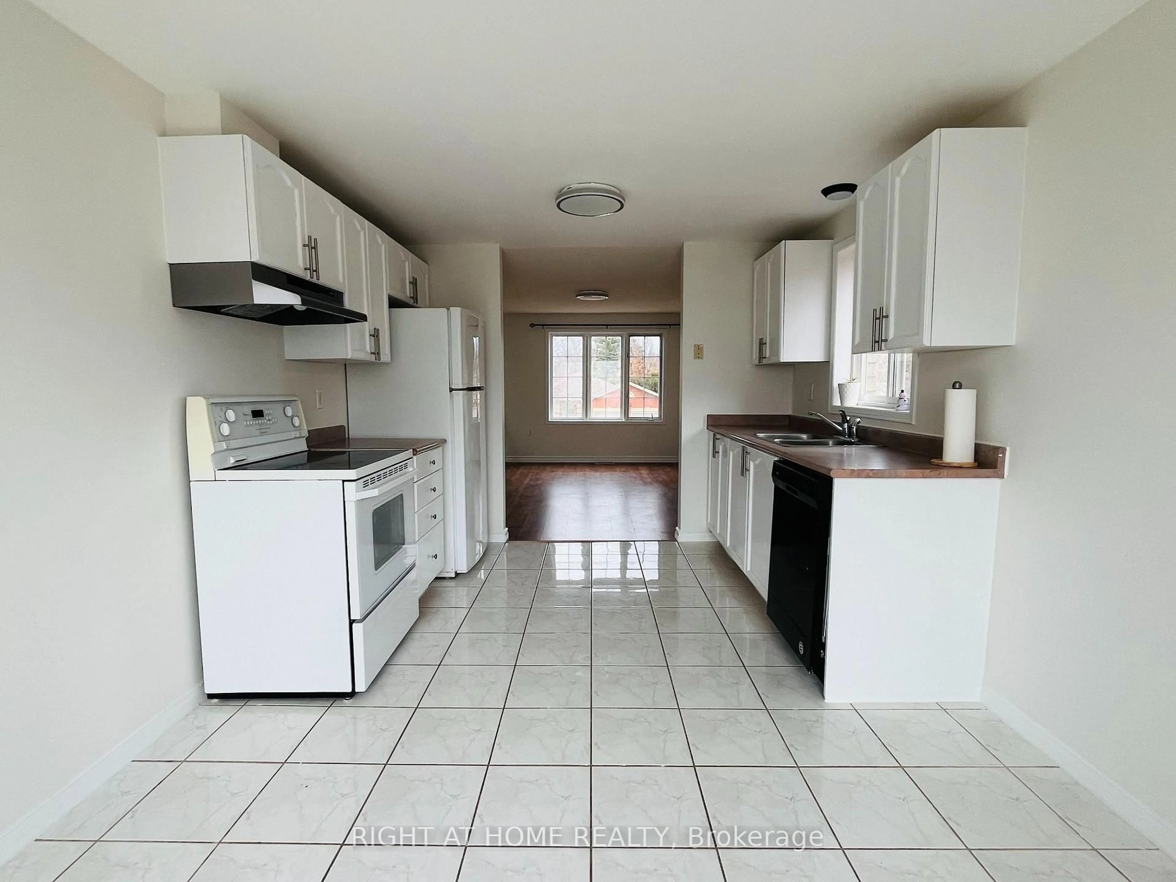 Standard kitchen, ceramic/tile floor for 93 Columbia Rd, Barrie Ontario L4N 8C5