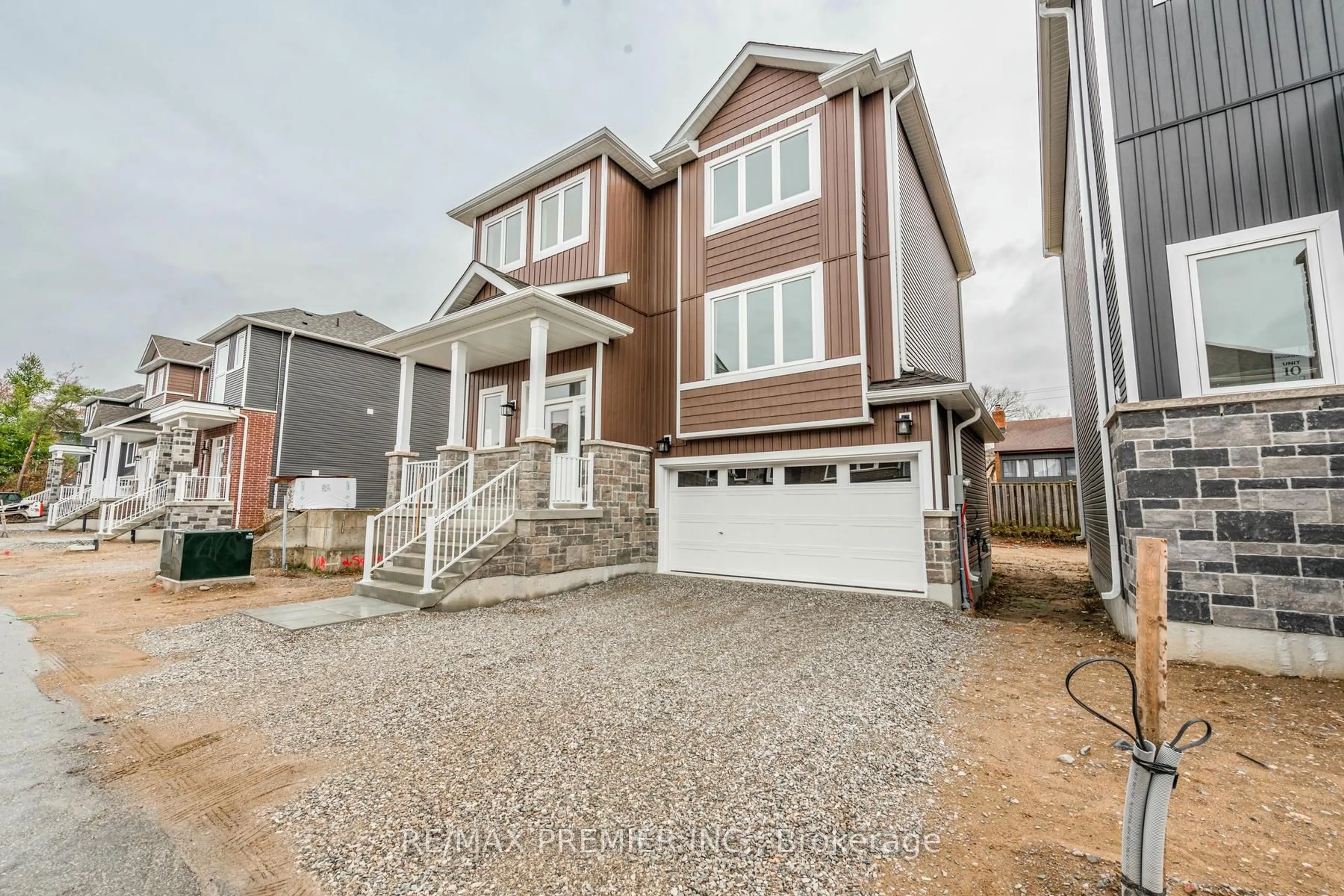 Home with brick exterior material, street for 5 Hampton Lane, Barrie Ontario L4N 6H2