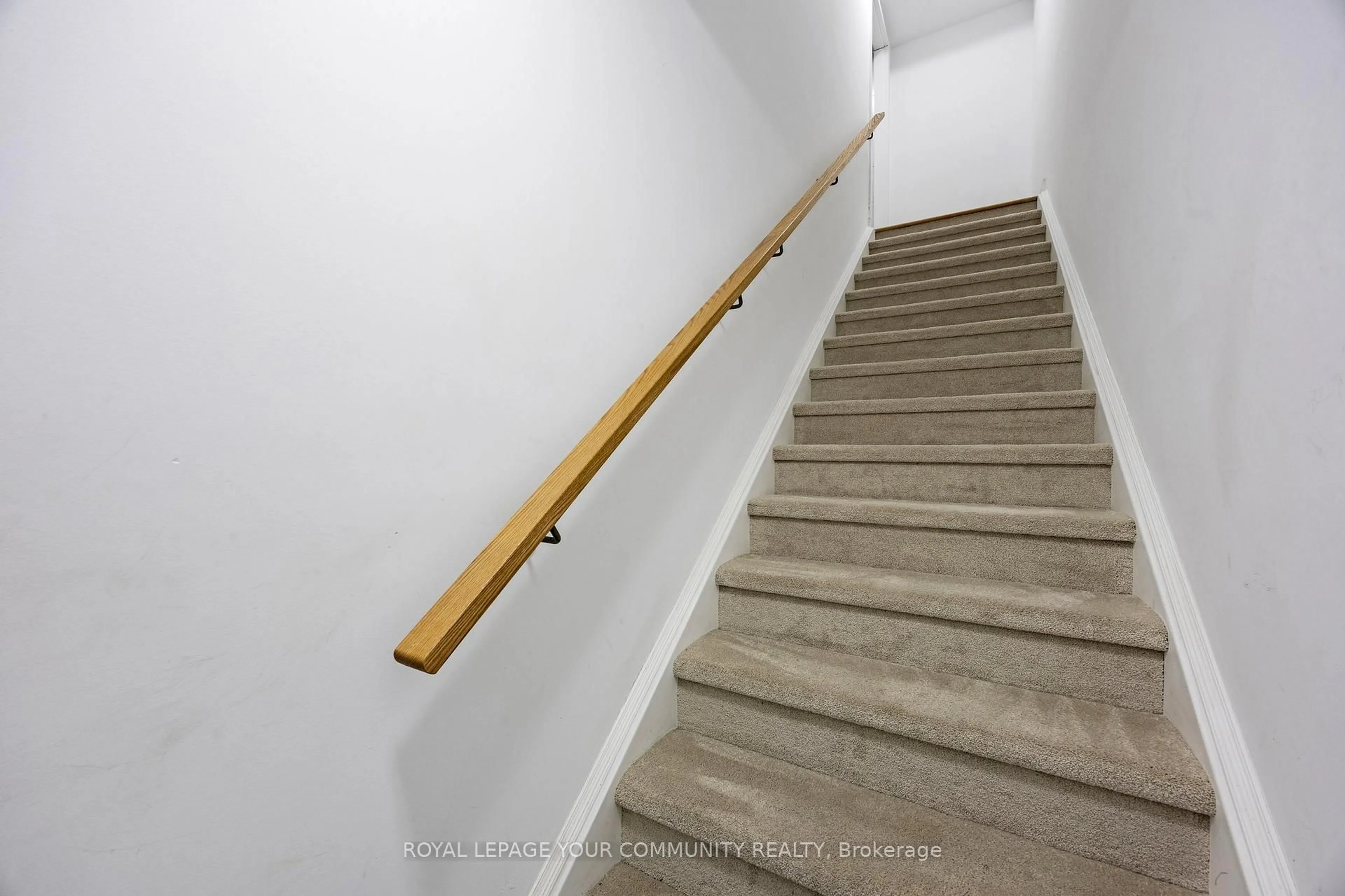 Stairs for 66 Appletree Lane, Barrie Ontario L9J 0P1
