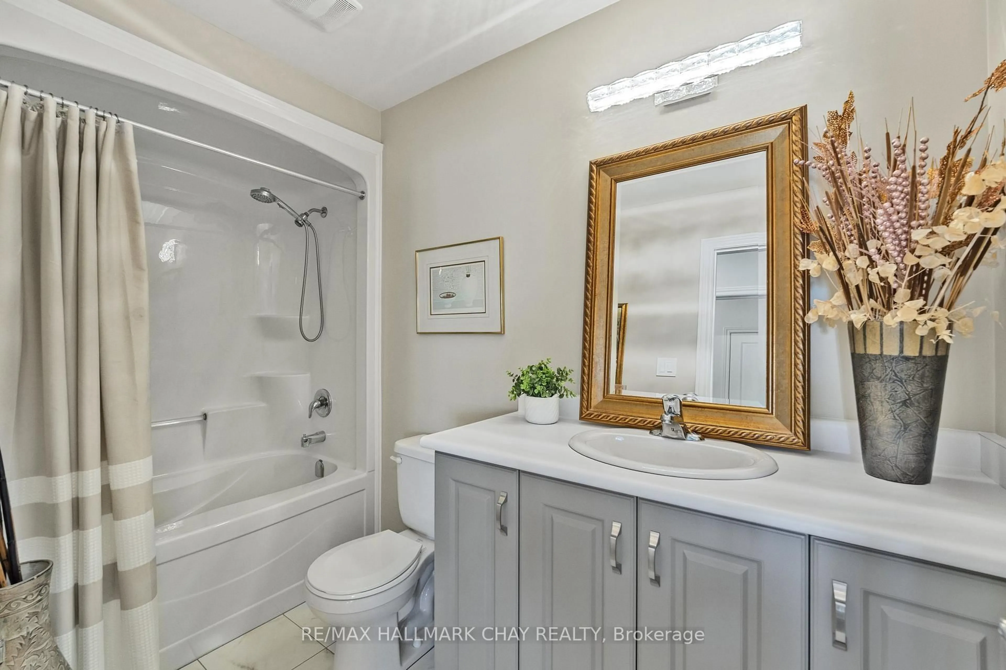 Standard bathroom, ceramic/tile floor for 17 Sophie Lane, Ramara Ontario L3V 8J9