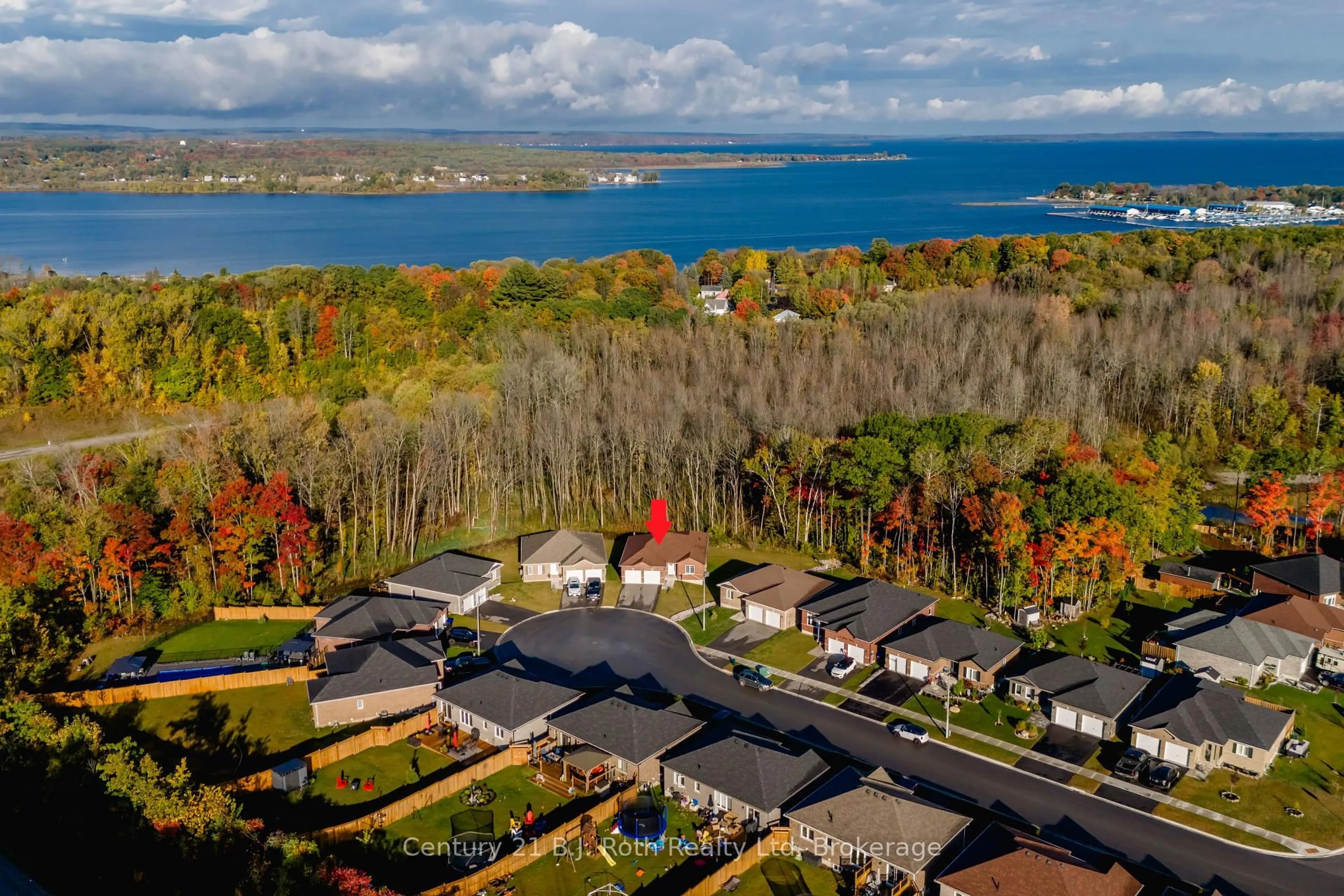 A pic from outside/outdoor area/front of a property/back of a property/a pic from drone, water/lake/river/ocean view for 52 Hunter Ave, Tay Ontario L0K 2A0