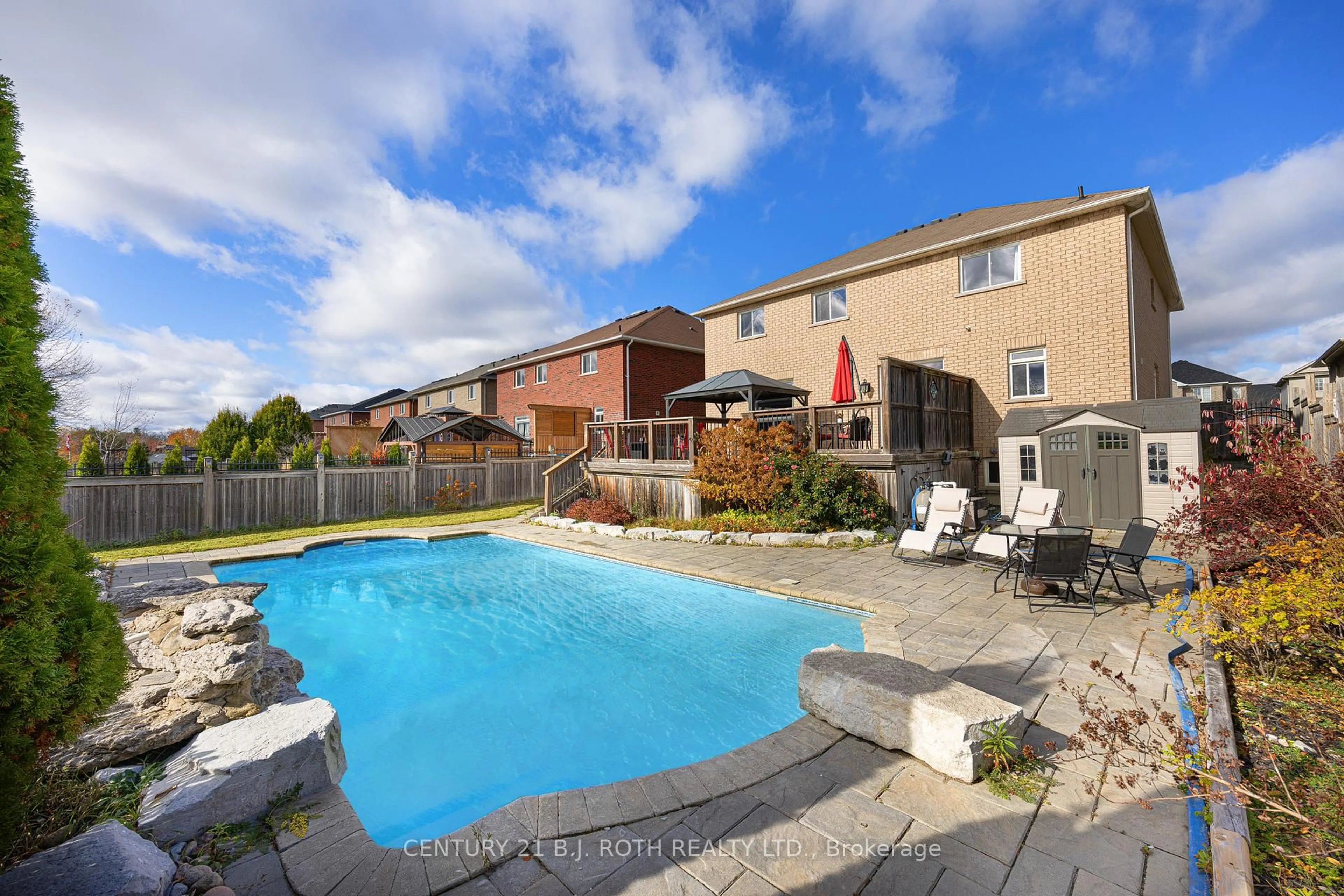 Pool for 41 Commonwealth Rd, Barrie Ontario L4M 0E1