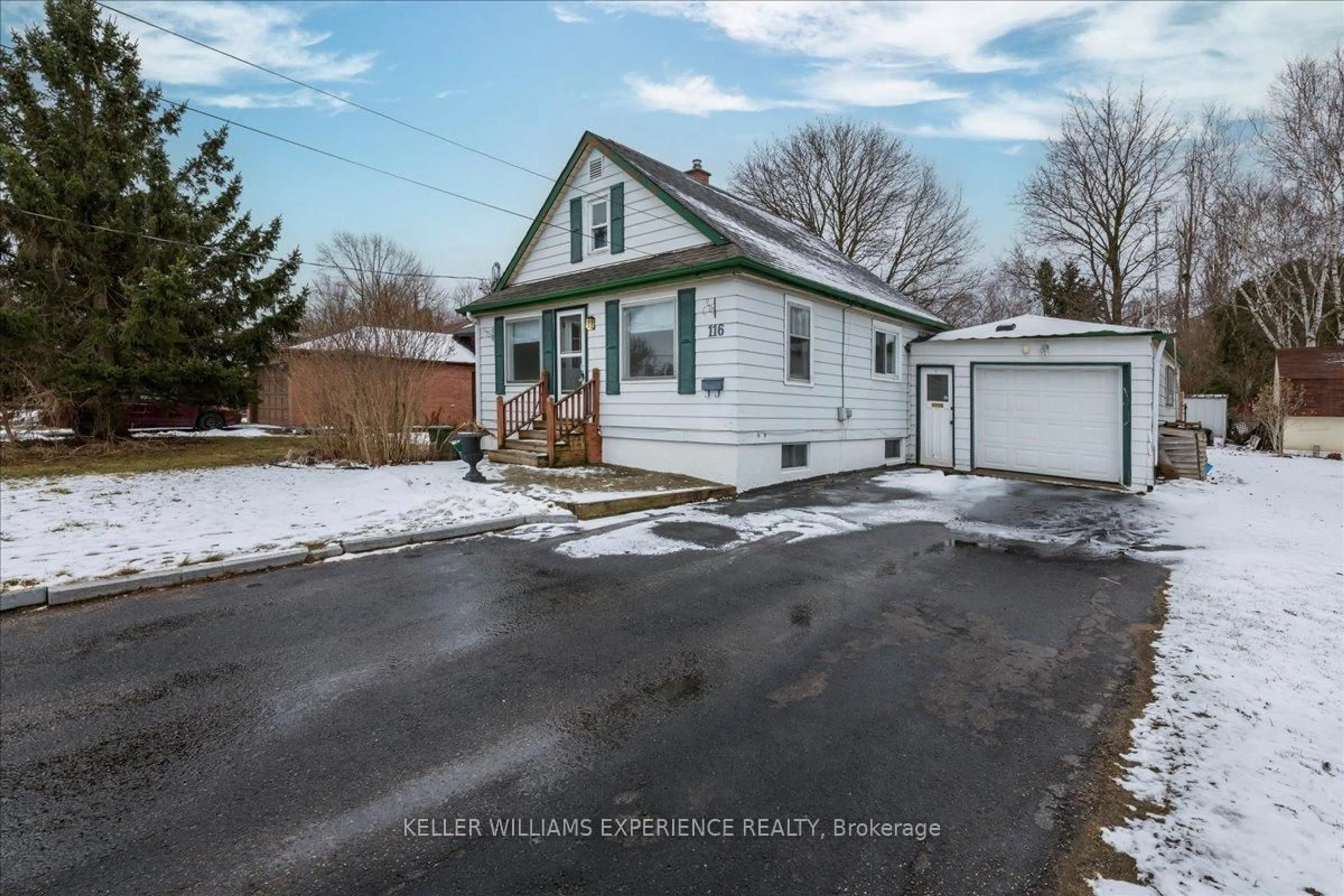 A pic from outside/outdoor area/front of a property/back of a property/a pic from drone, street for 116 Huronia Rd, Barrie Ontario L4N 4E9
