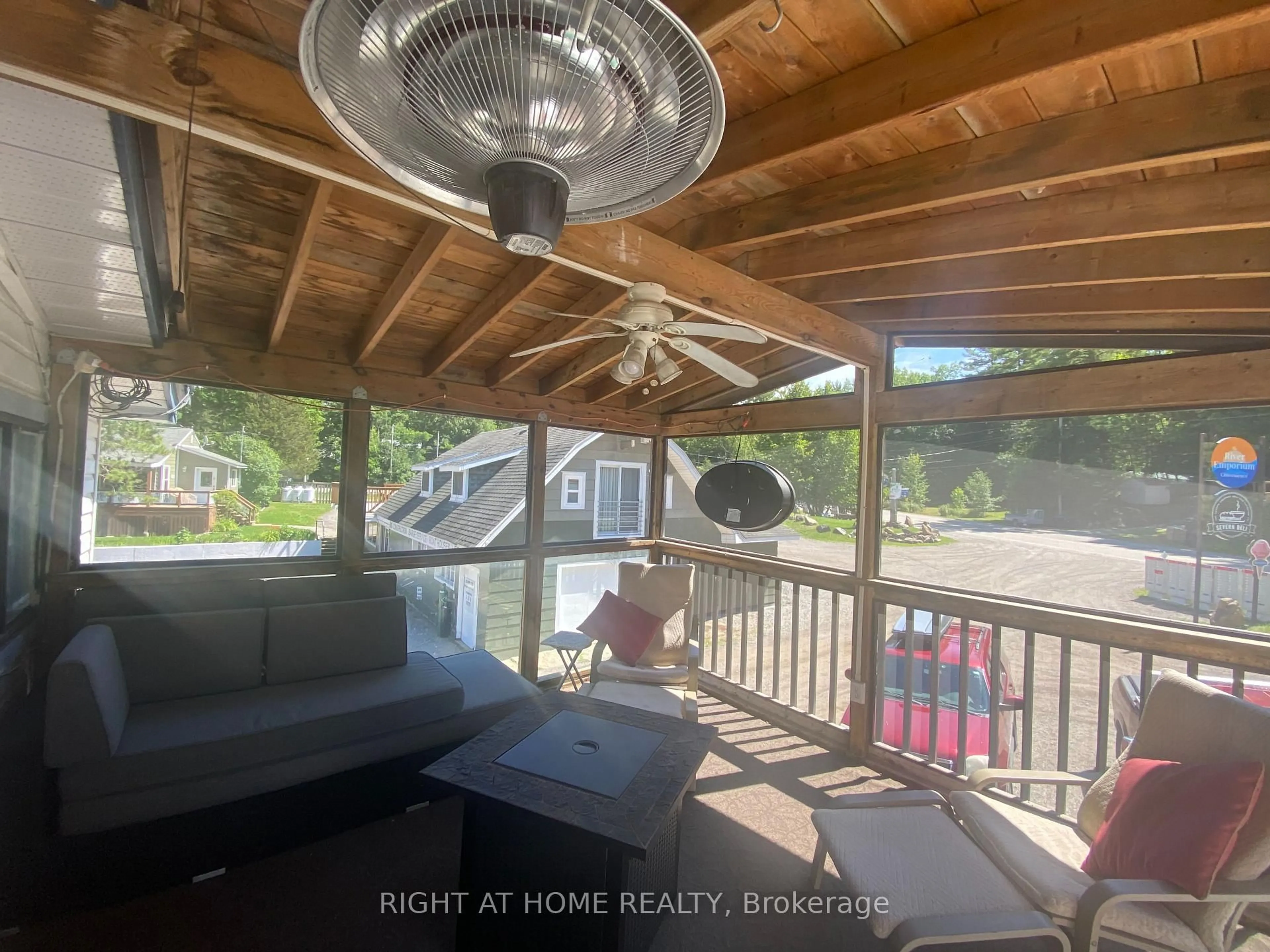 Unknown for 1725 Earl Haid Ave, Severn Ontario L0K 1E0