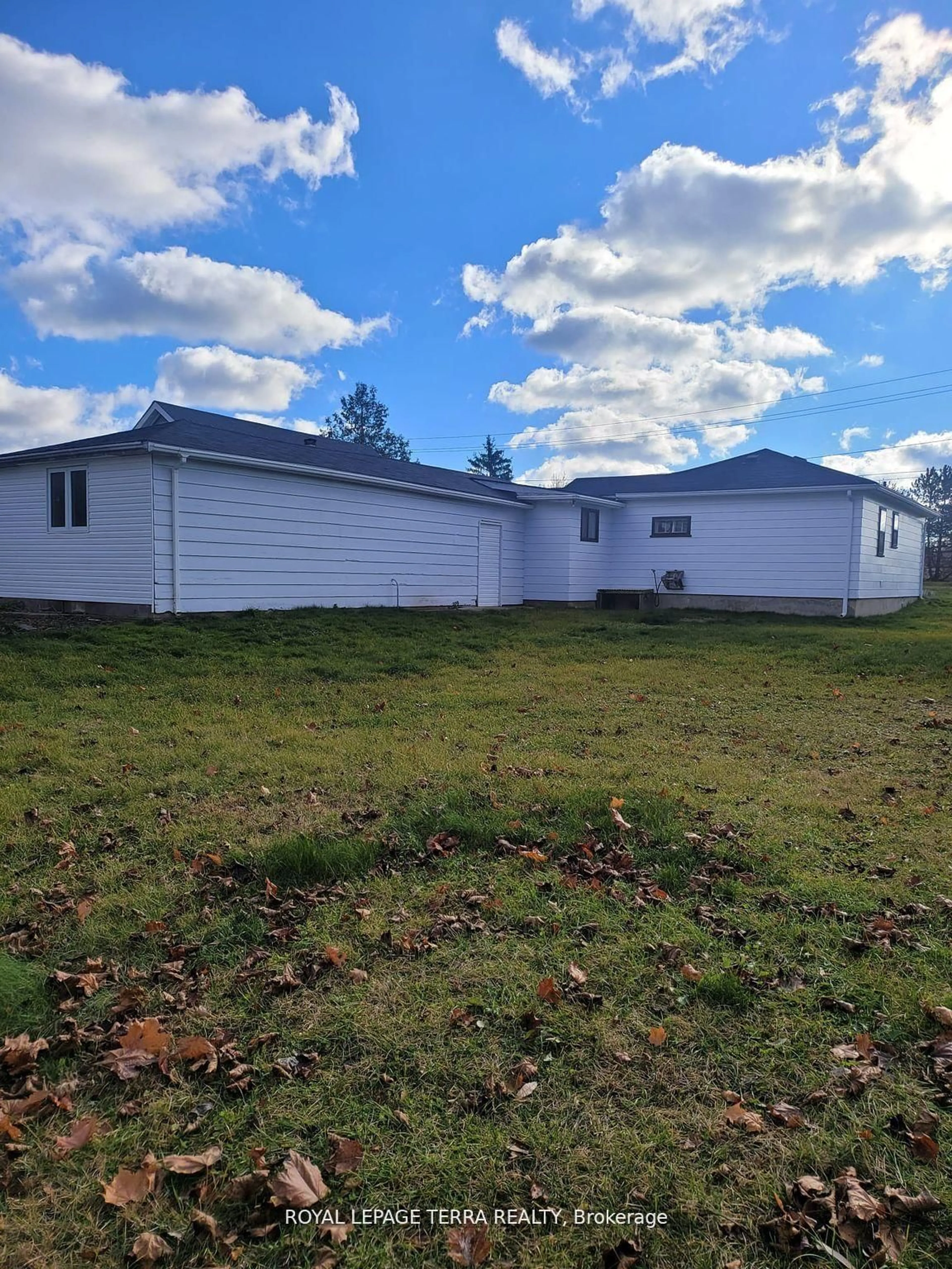 Unknown for 328 Little Ave, Barrie Ontario L4N 2Z6