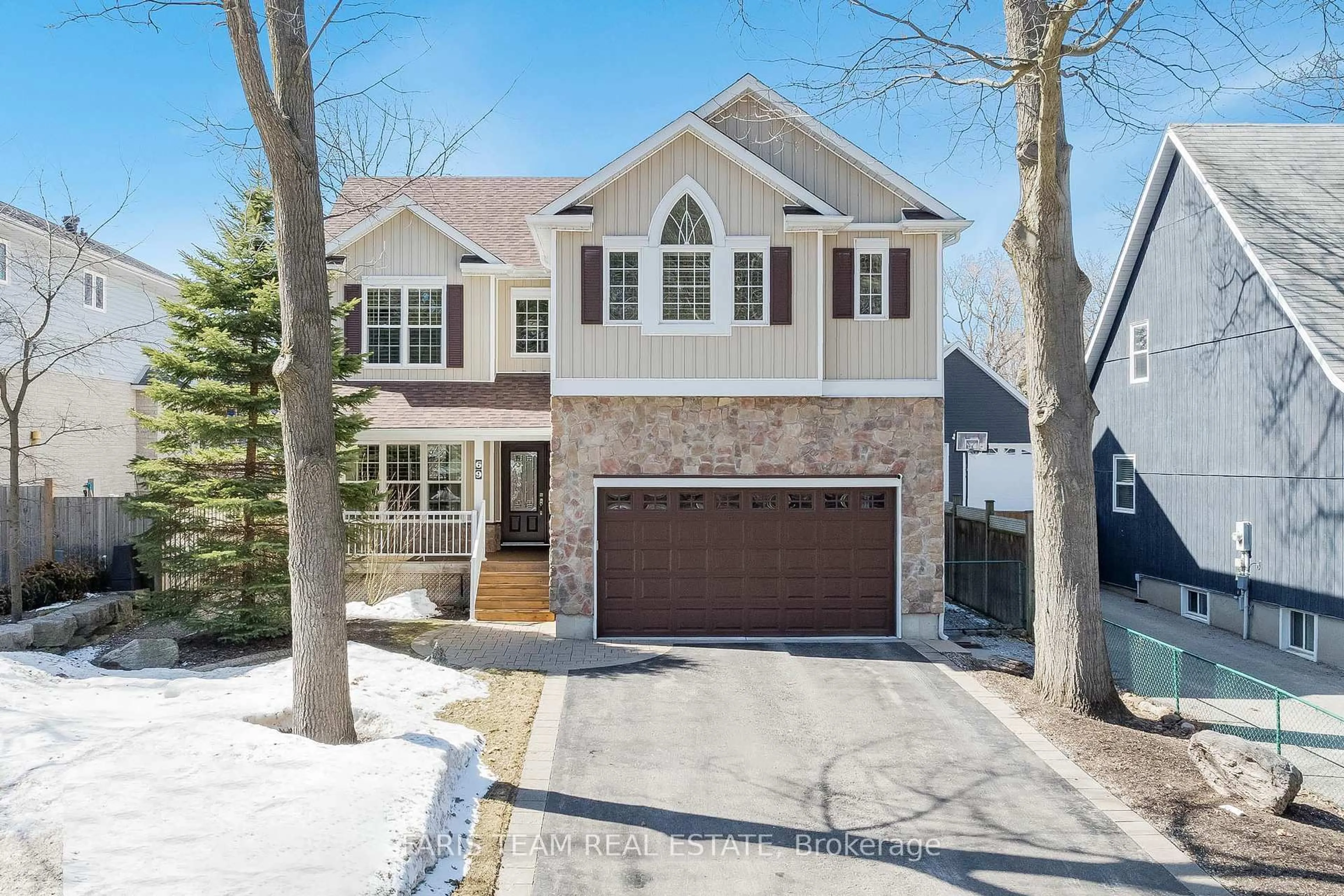 Home with brick exterior material, street for 69 Brennan Ave, Barrie Ontario L4N 4B2