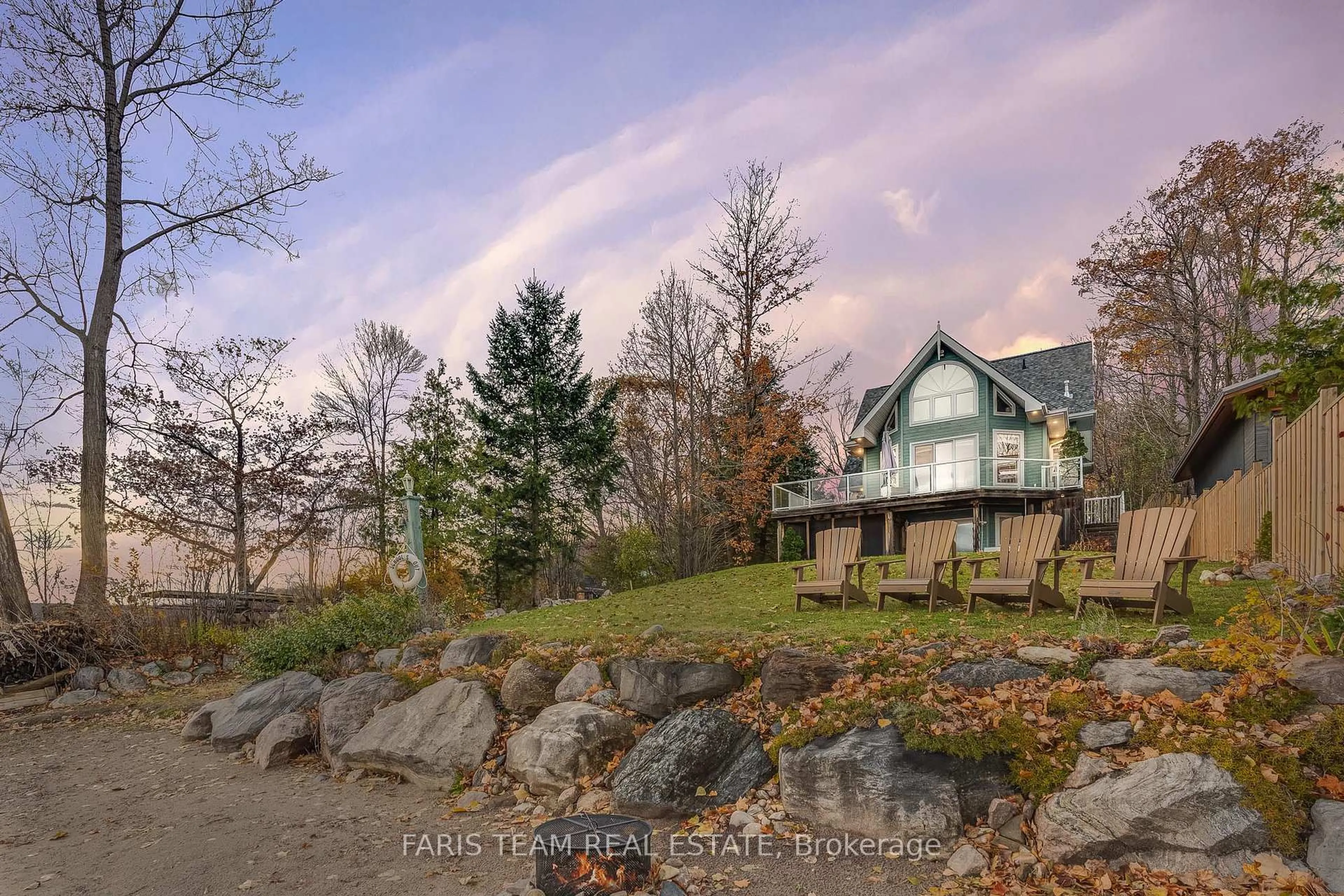 A pic from outside/outdoor area/front of a property/back of a property/a pic from drone, water/lake/river/ocean view for 281 Puddicombe Rd, Midland Ontario L4R 5G7