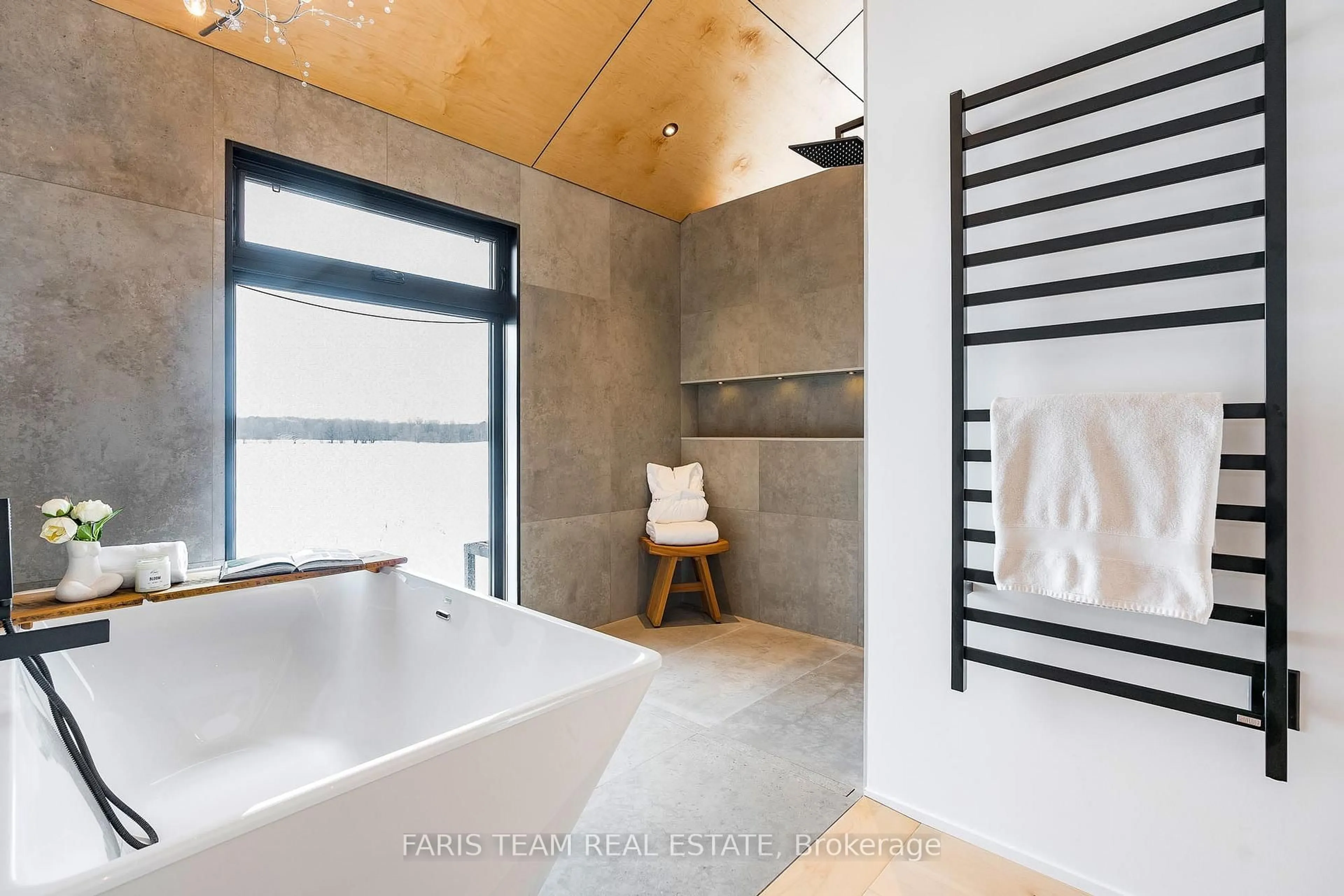 Contemporary bathroom, ceramic/tile floor for 7964 Highway 93 N/A, Tiny Ontario L0K 2E1