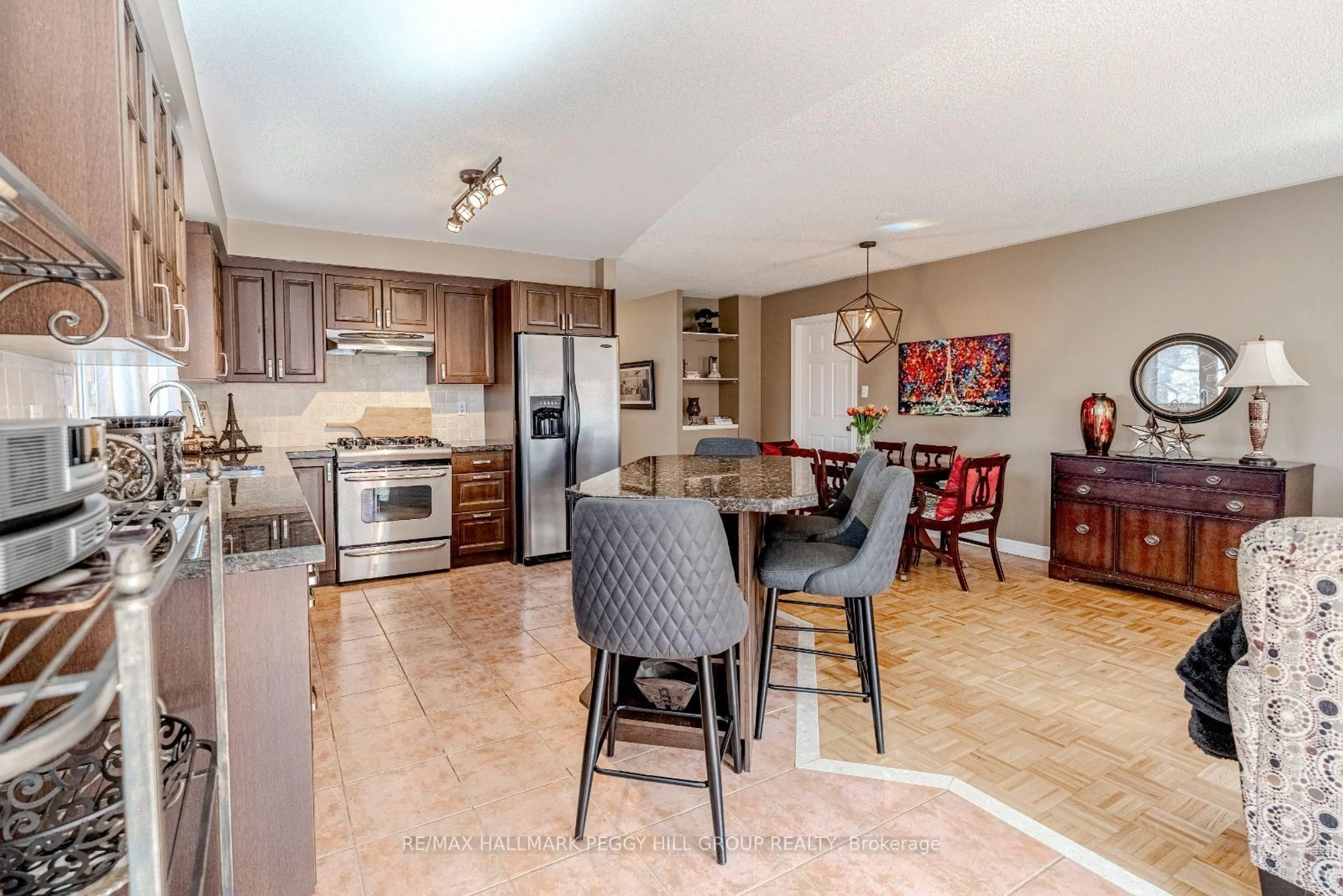 Open concept kitchen, ceramic/tile floor for 1 Valley View Crt, Barrie Ontario L4N 0G7