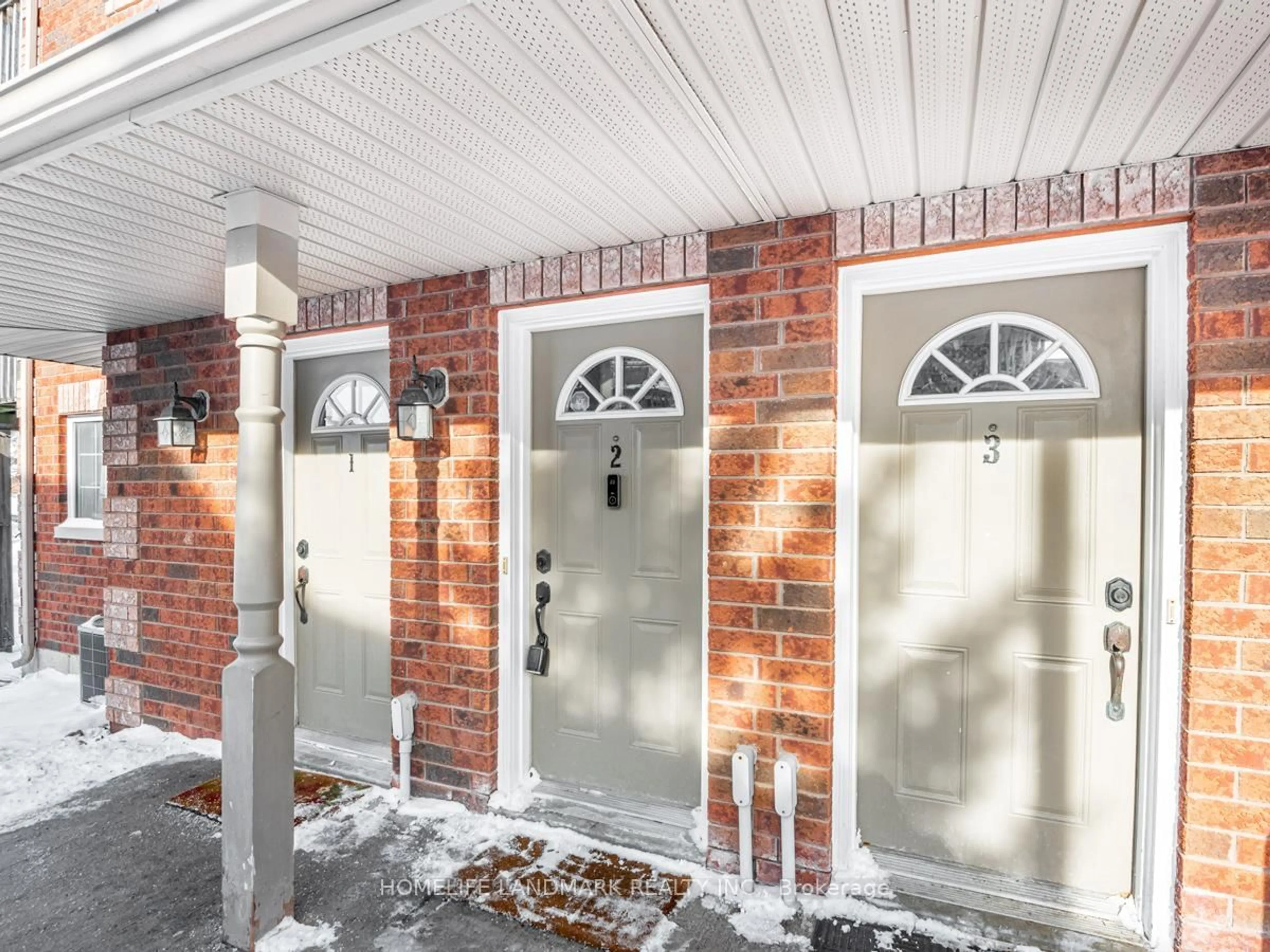 Indoor entryway for 95 Goodwin Dr #2, Barrie Ontario L4N 6K6