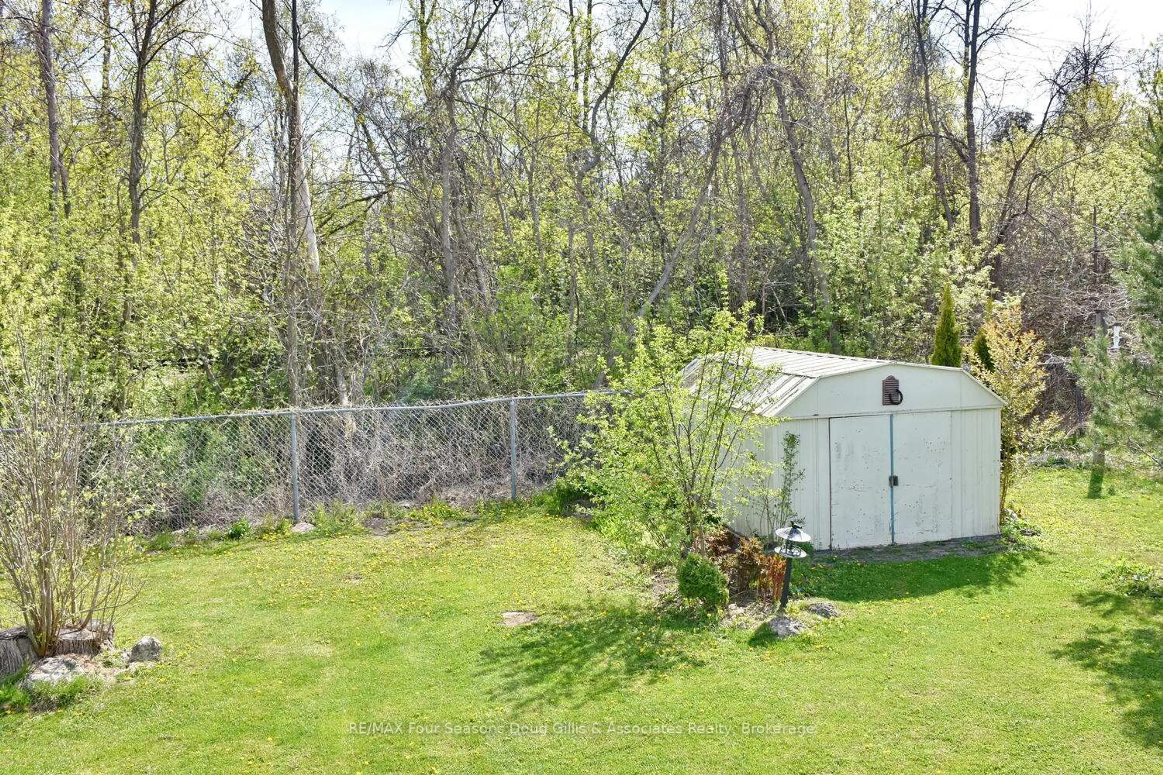 Shed for 100 Lockhart Rd, Collingwood Ontario L9Y 4L6