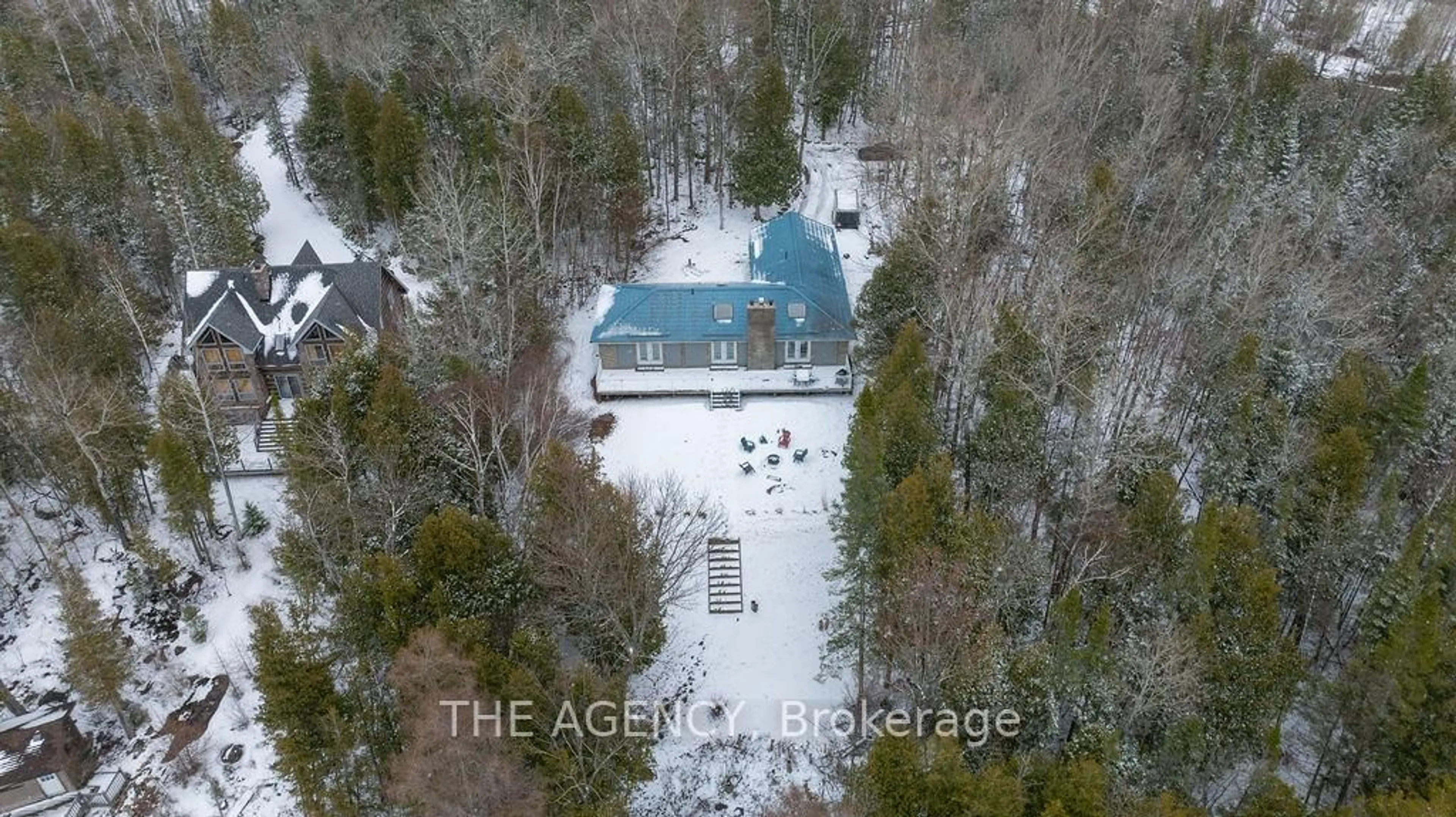 A pic from outside/outdoor area/front of a property/back of a property/a pic from drone, water/lake/river/ocean view for 570 Silver Birch Dr, Tiny Ontario L9M 0M5