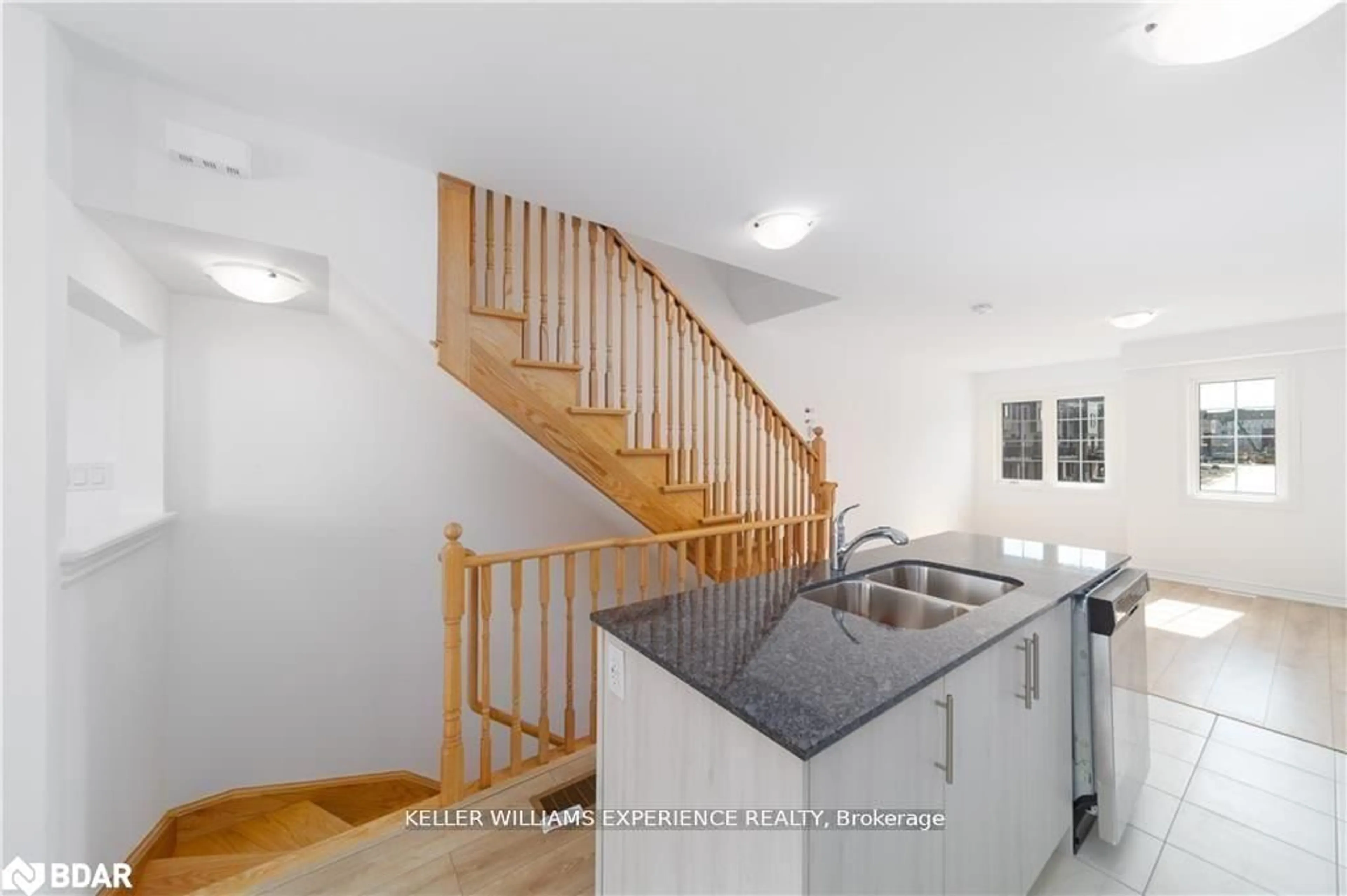 Unknown for 47 Pumpkin Corner Cres, Barrie Ontario L9J 0T7