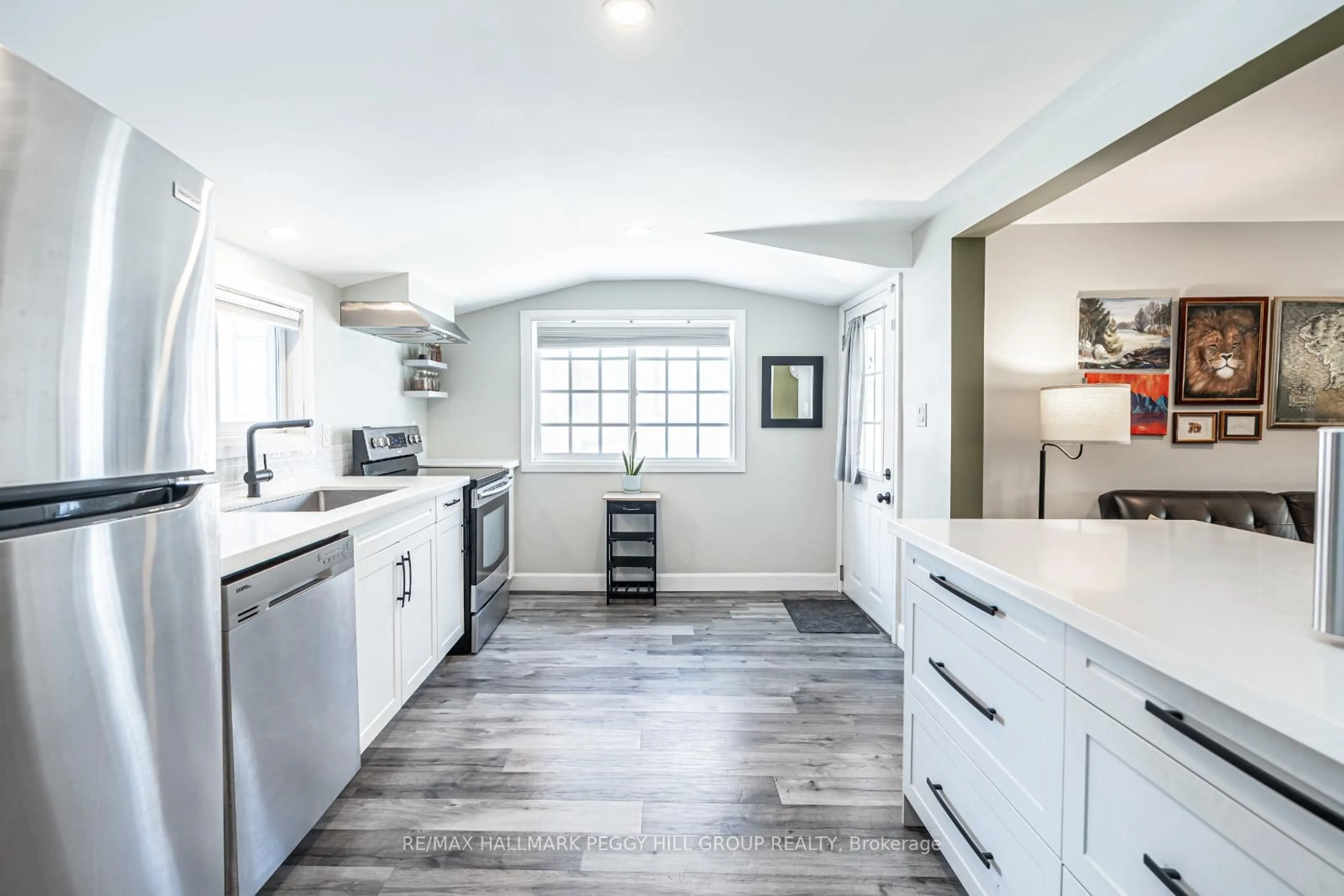 Open concept kitchen, unknown for 87 Victoria St, Orillia Ontario L3V 2V9