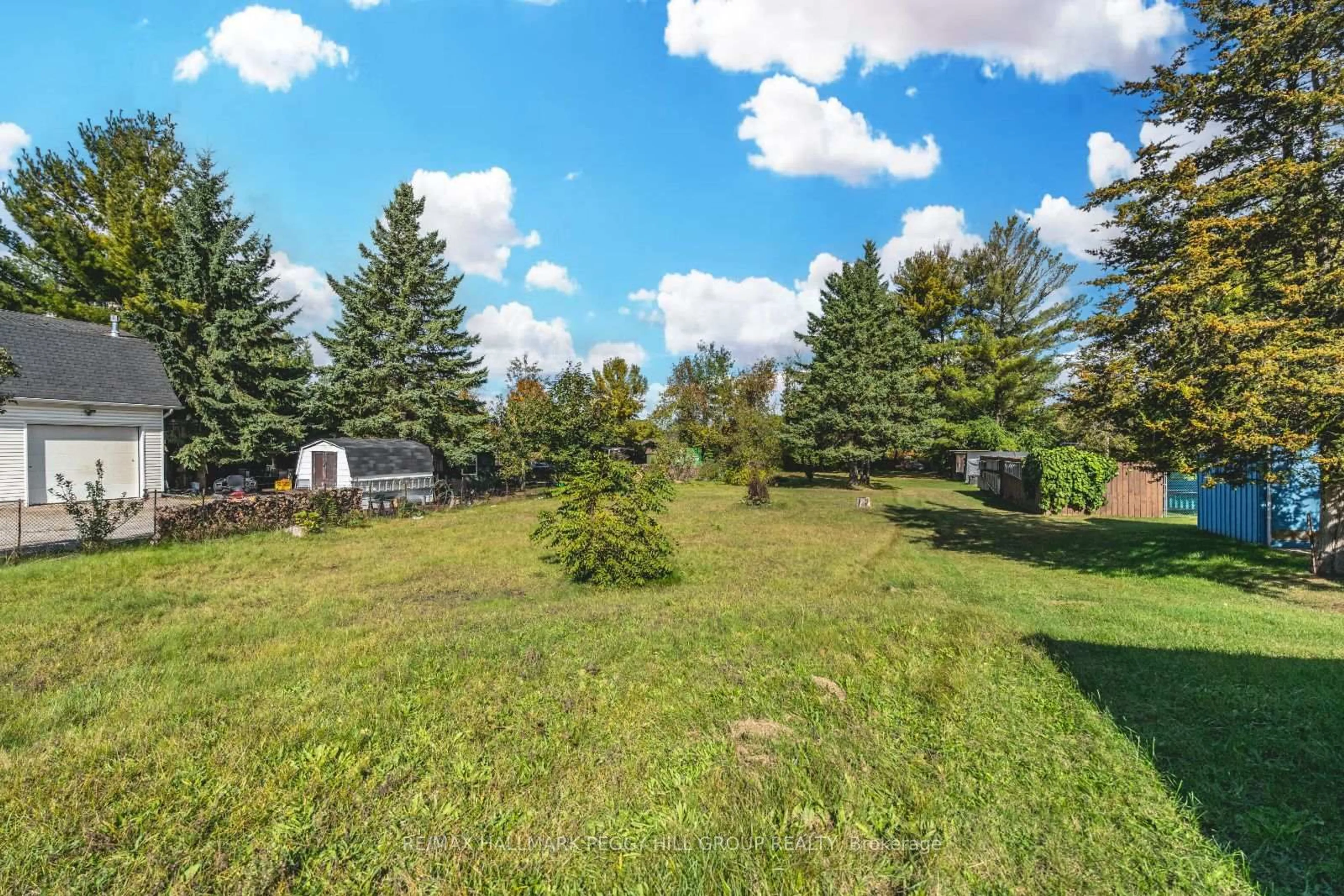 Unknown for 221 Phillips St, Barrie Ontario L4N 3V2