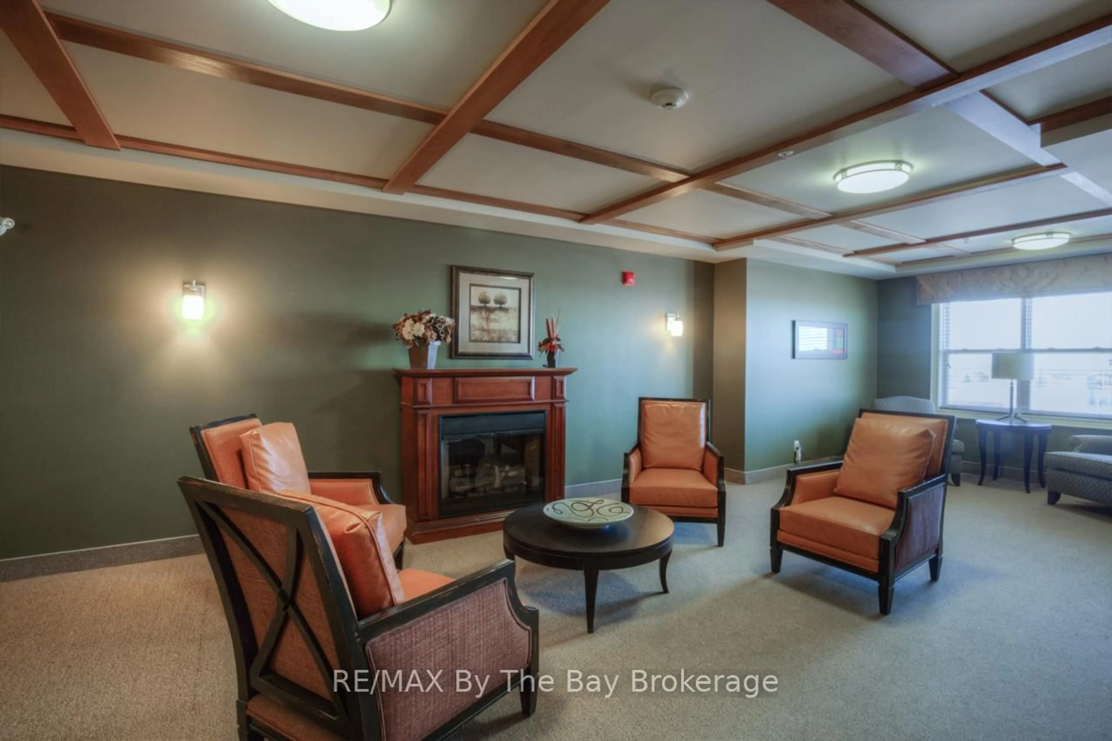 Lobby for 91 Raglan Ave #201, Collingwood Ontario L9Y 4V3