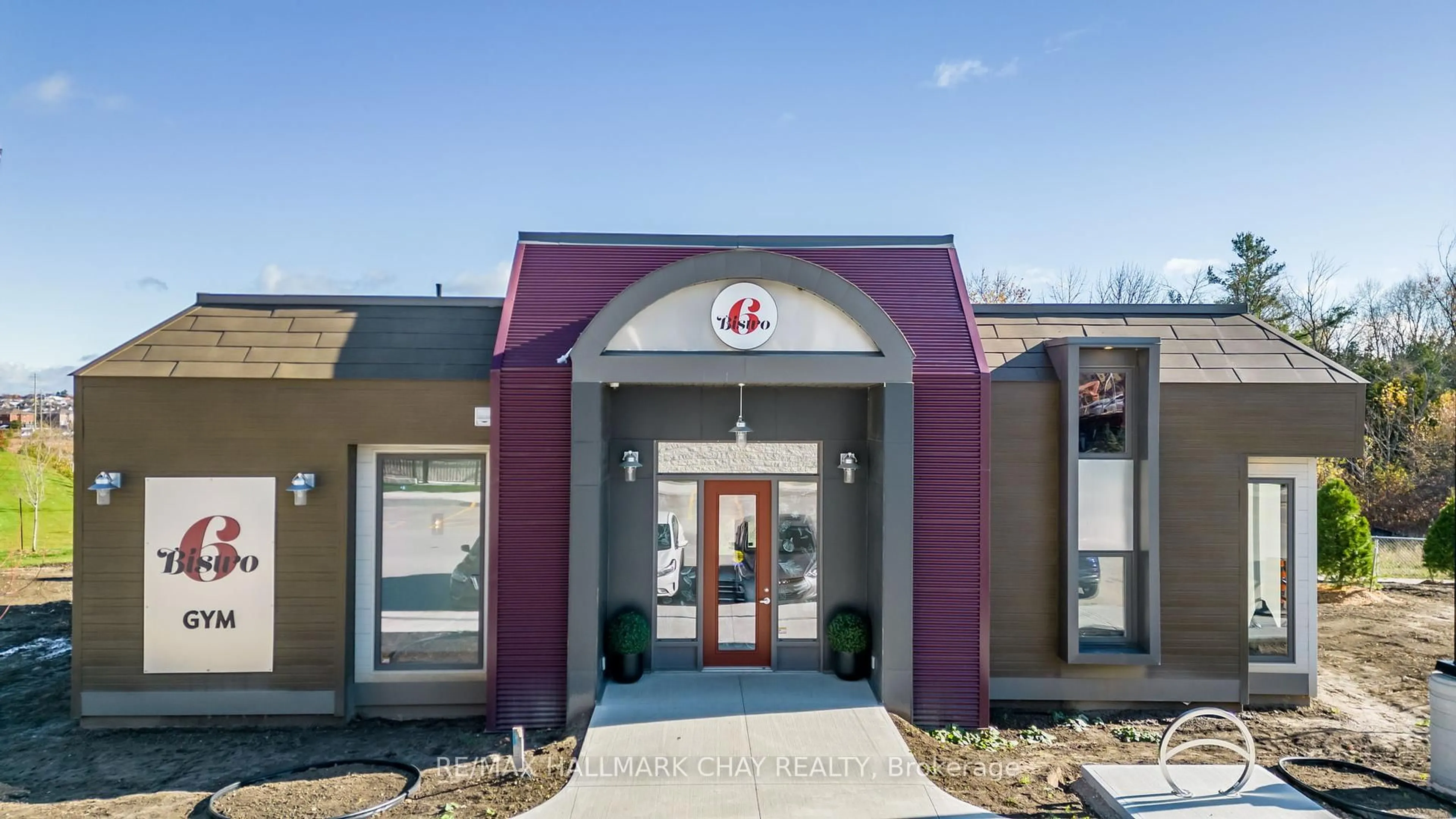 Indoor foyer for 6 Spice Way #208, Barrie Ontario L9J 0J9