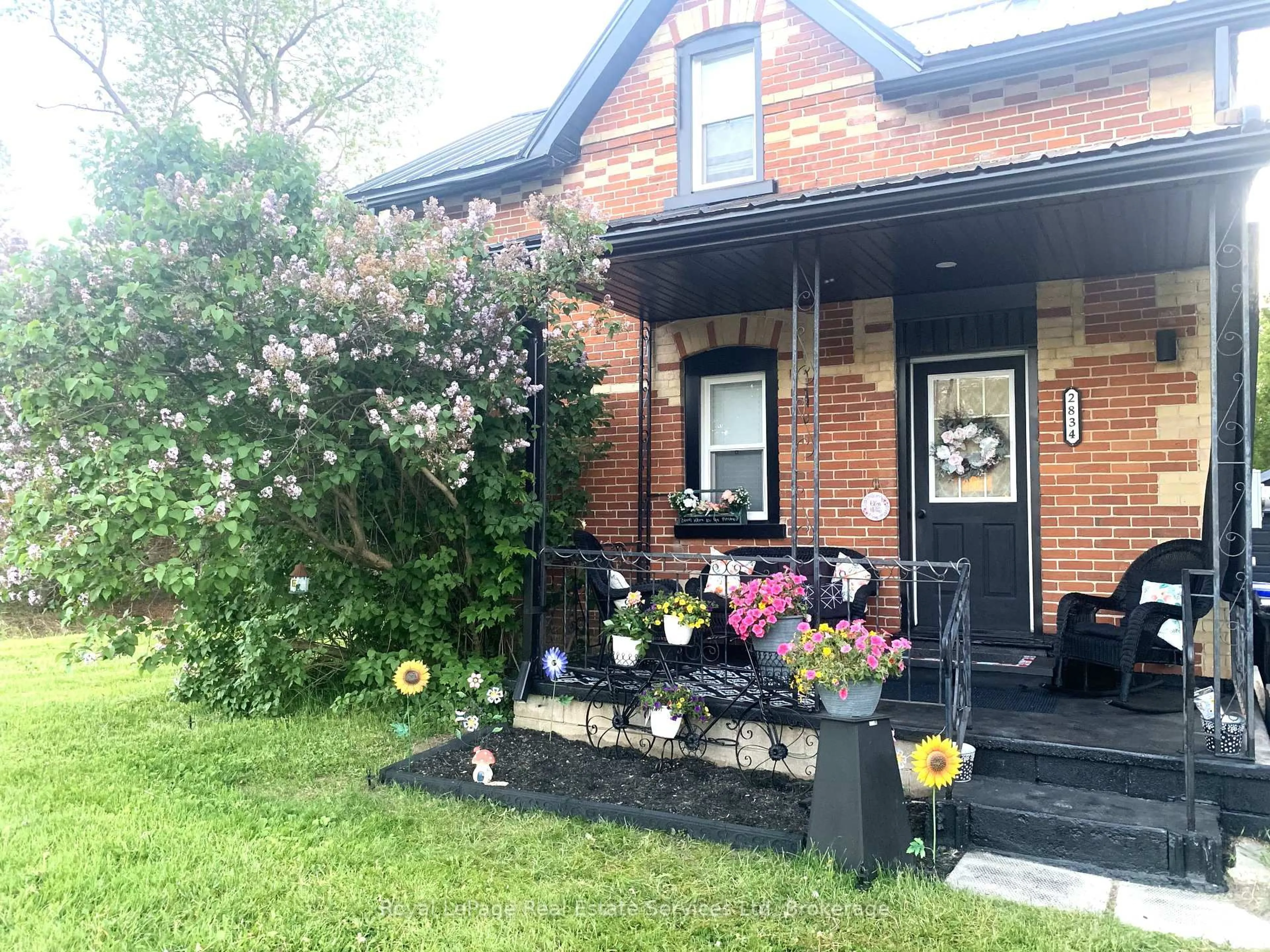 Home with brick exterior material, street for 2834 County Road 124 Rd, Clearview Ontario L0M 1H0