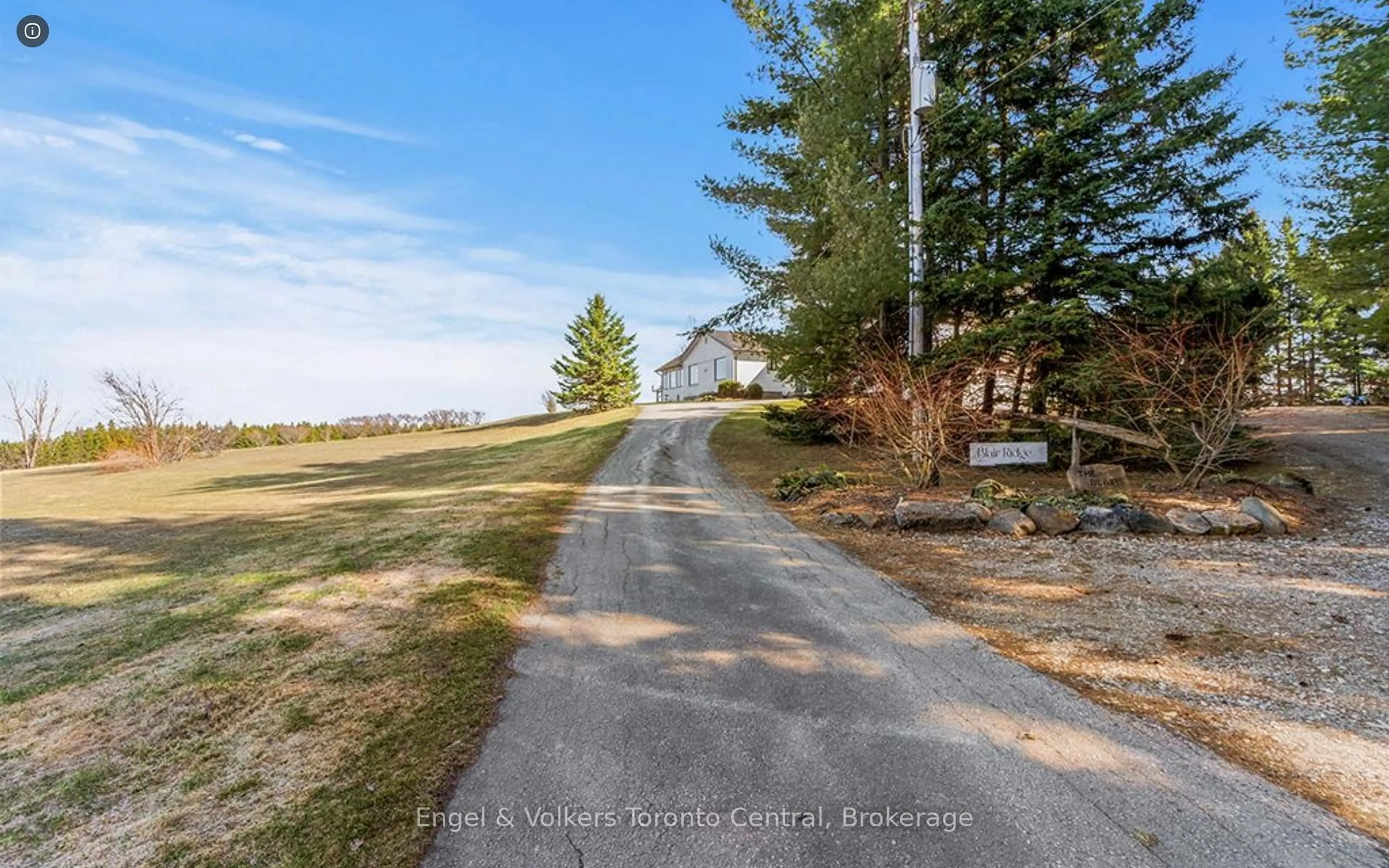 A pic from outside/outdoor area/front of a property/back of a property/a pic from drone, water/lake/river/ocean view for 9263 91 County Rd, Clearview Ontario L0M 1H0