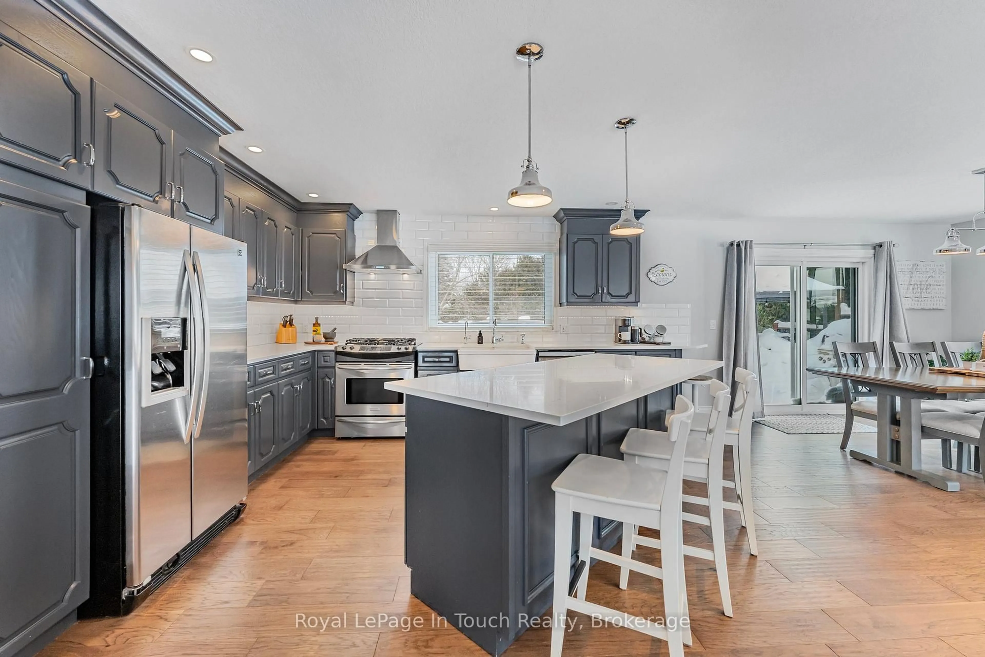 Open concept kitchen, unknown for 5 St Patricks Way, Tiny Ontario L0L 2J0