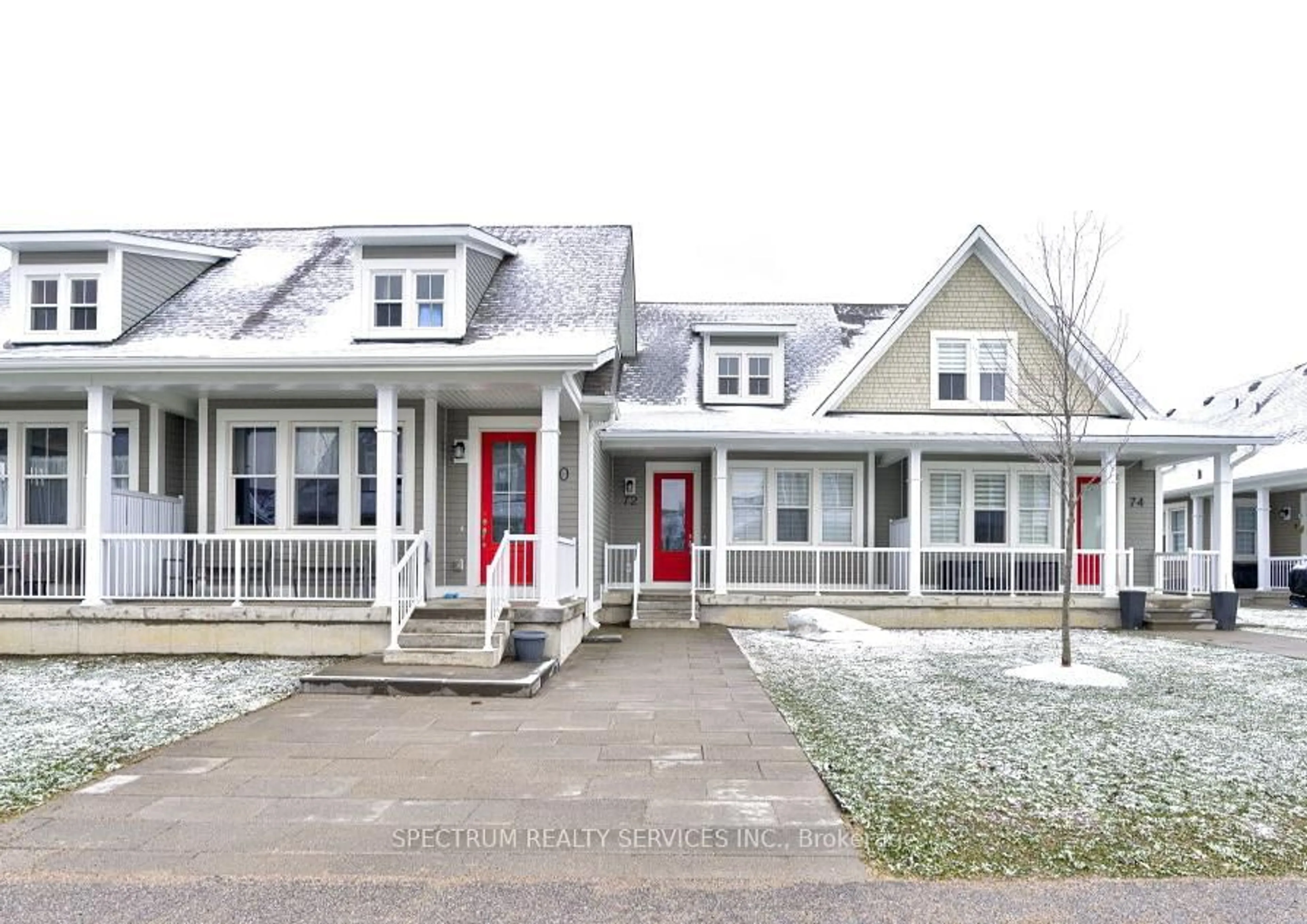 Home with vinyl exterior material, street for 72 Discovery Tr #10, Midland Ontario L4R 0H4