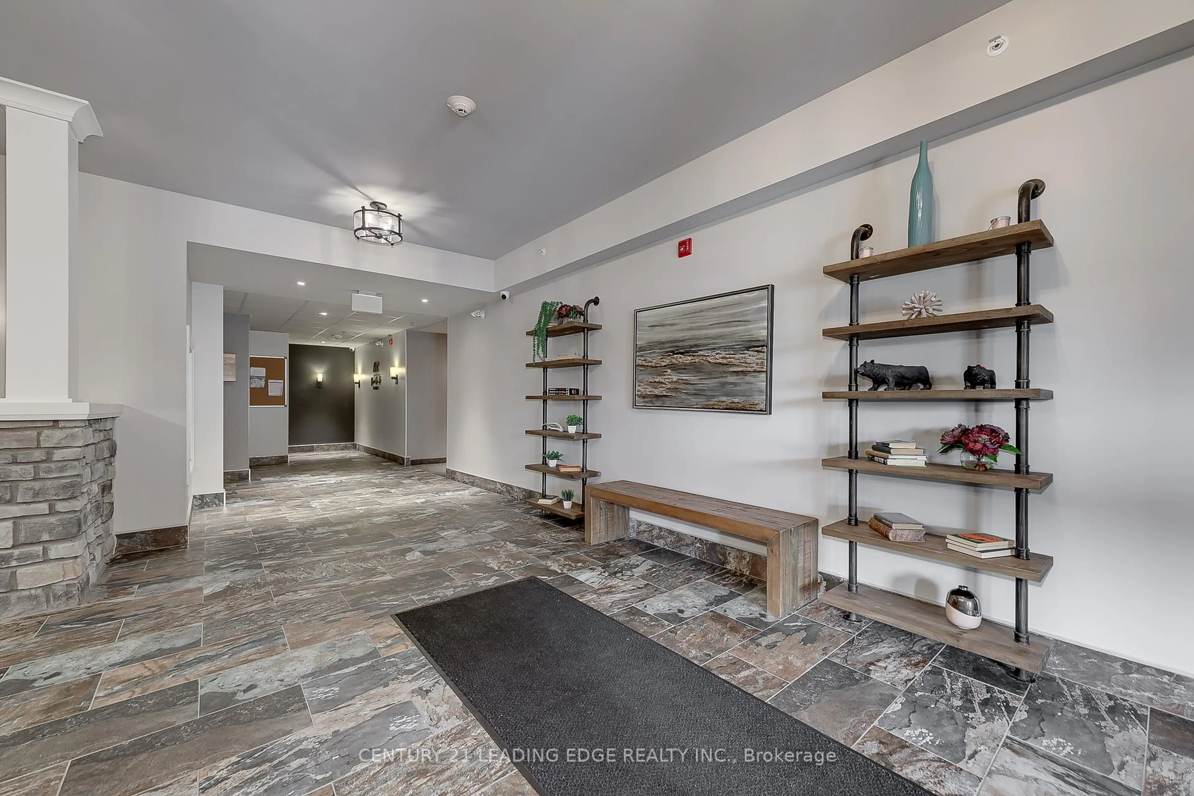 Indoor foyer for 20 Koda St #309, Barrie Ontario L9J 0J7
