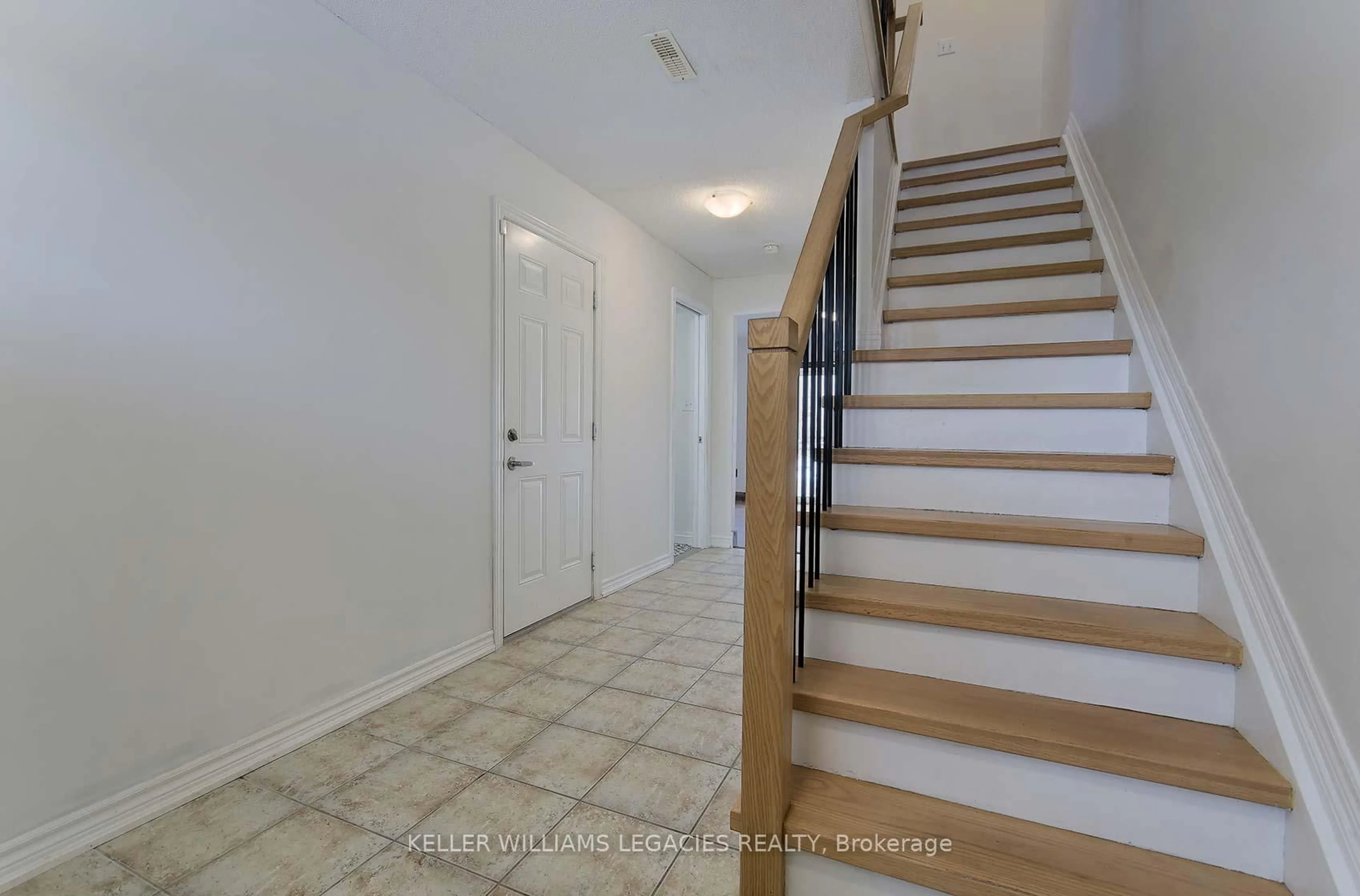 Unknown for 57 FERNDALE Dr #7, Barrie Ontario L4N 5T6