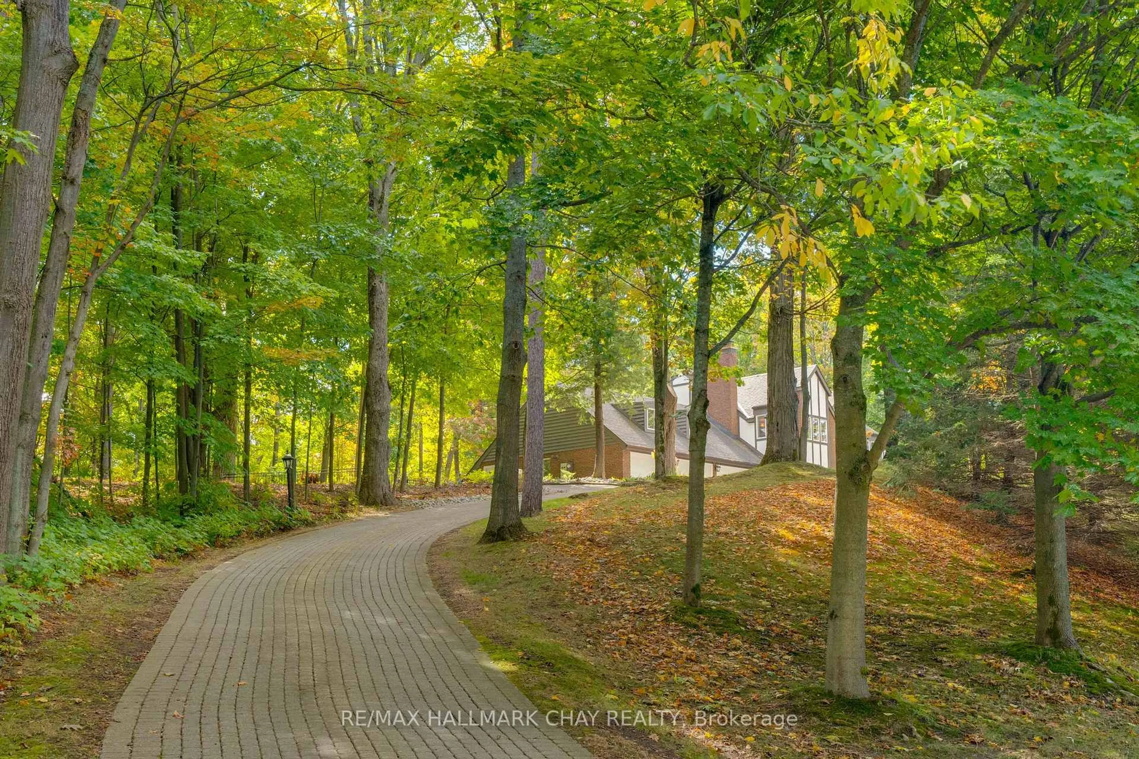 Unknown for 11 Park Tr, Springwater Ontario L9X 0L3