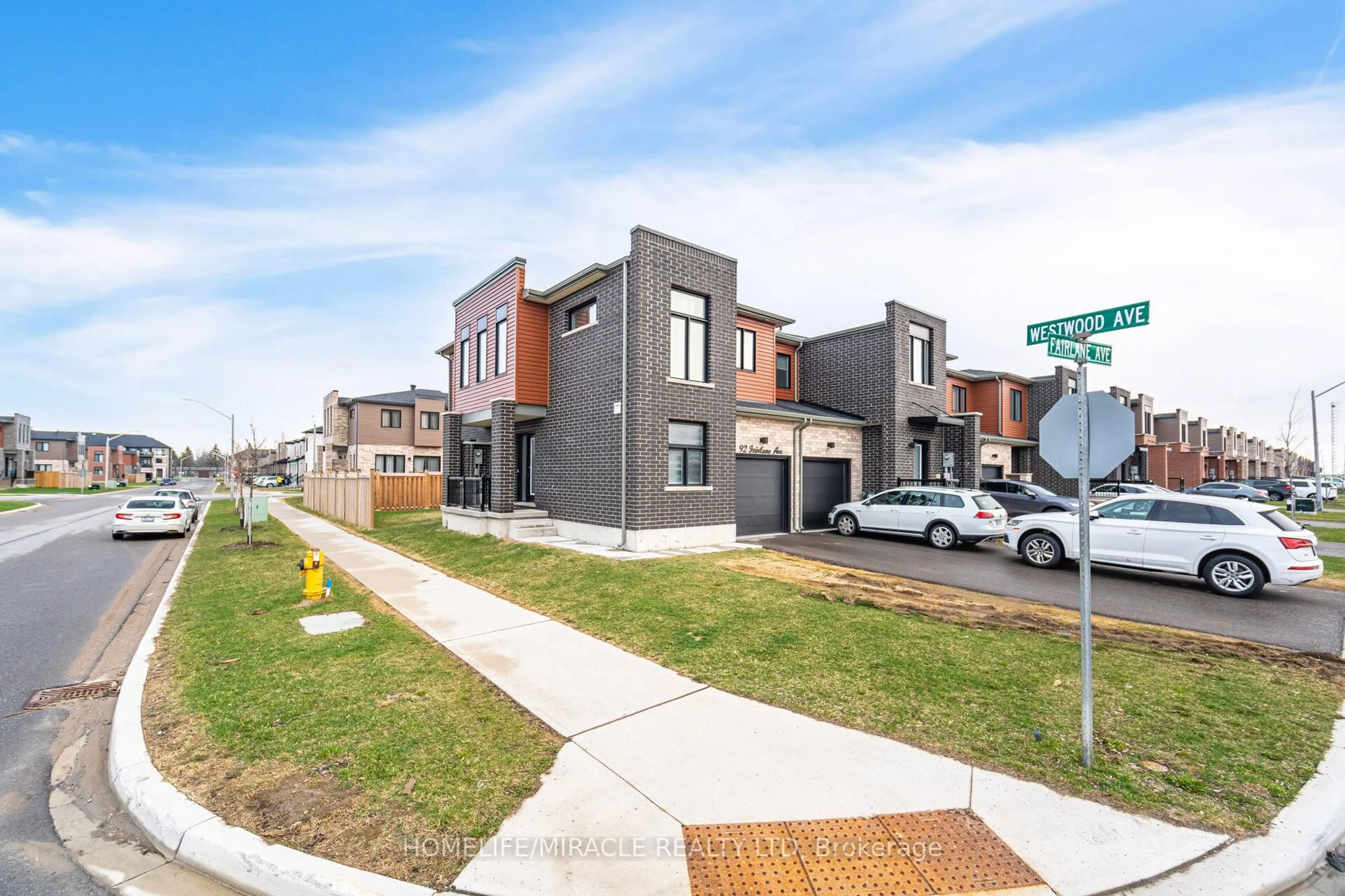 Home with brick exterior material, street for 92 Fairlane Ave, Barrie Ontario L9J 0M9