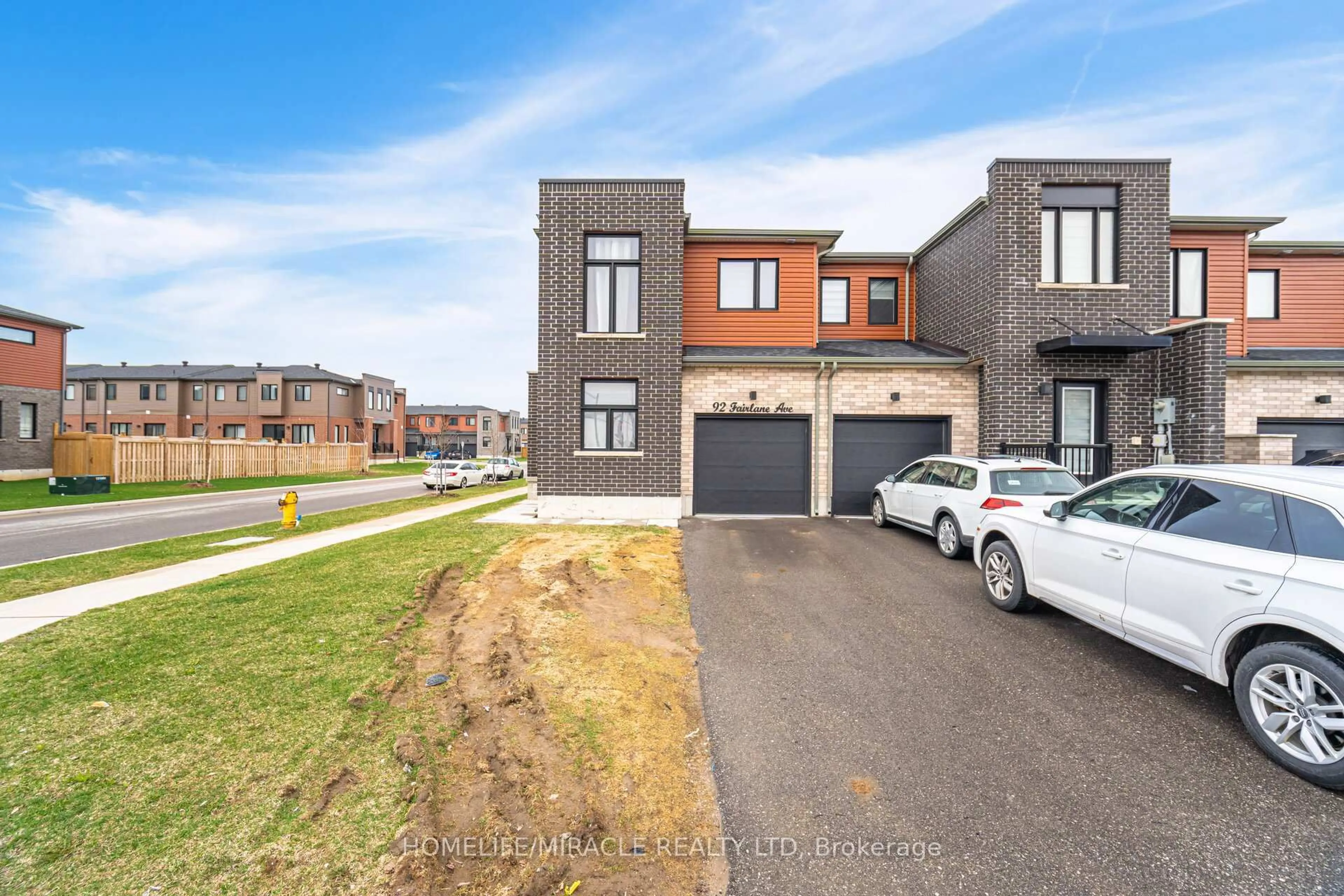 Home with brick exterior material, street for 92 Fairlane Ave, Barrie Ontario L9J 0M9