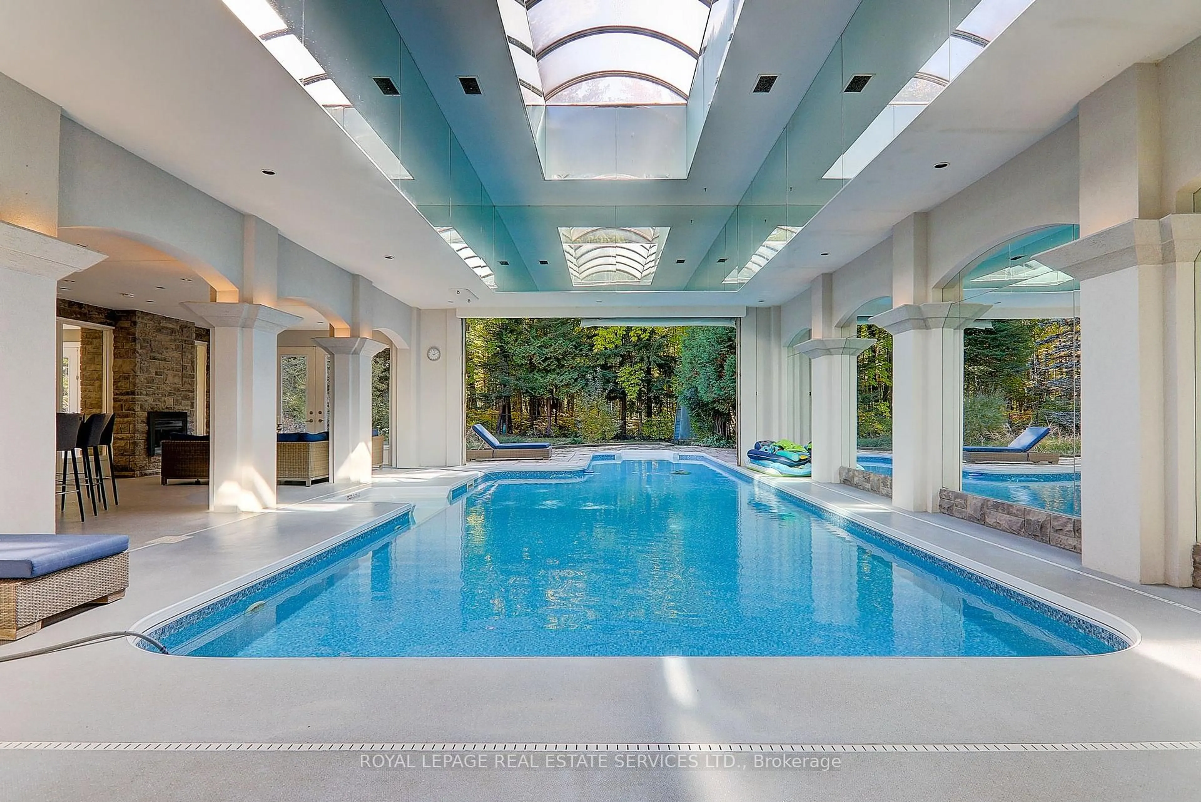 Pool for 52 Innisbrook Dr, Wasaga Beach Ontario L9Z 1G3