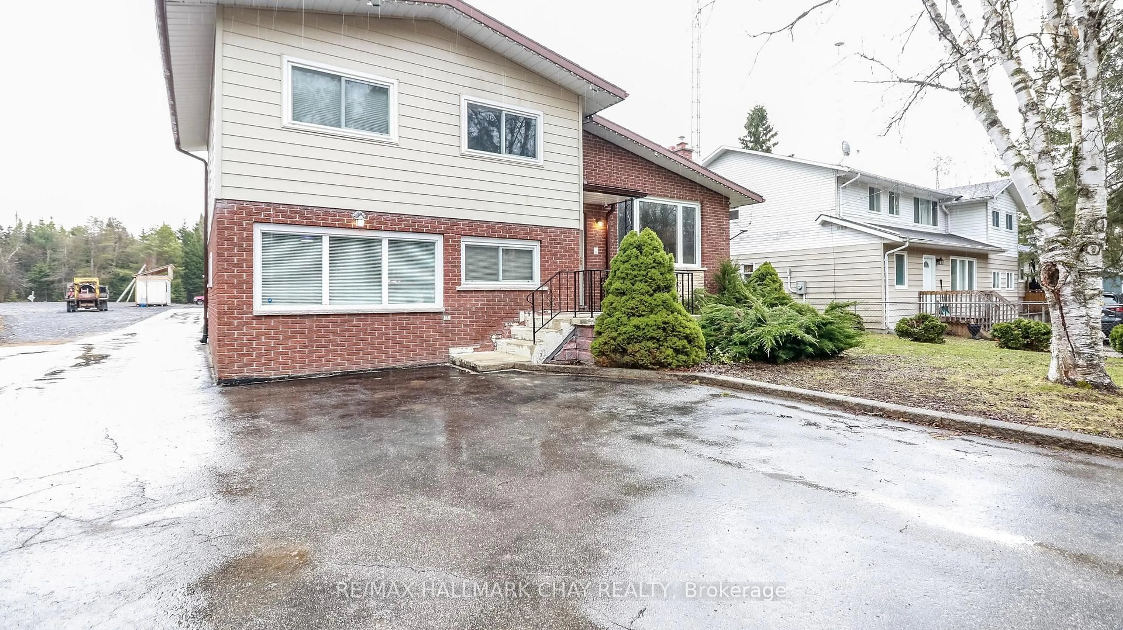 Unknown for 1587 Gill Rd, Springwater Ontario L9X 1M5