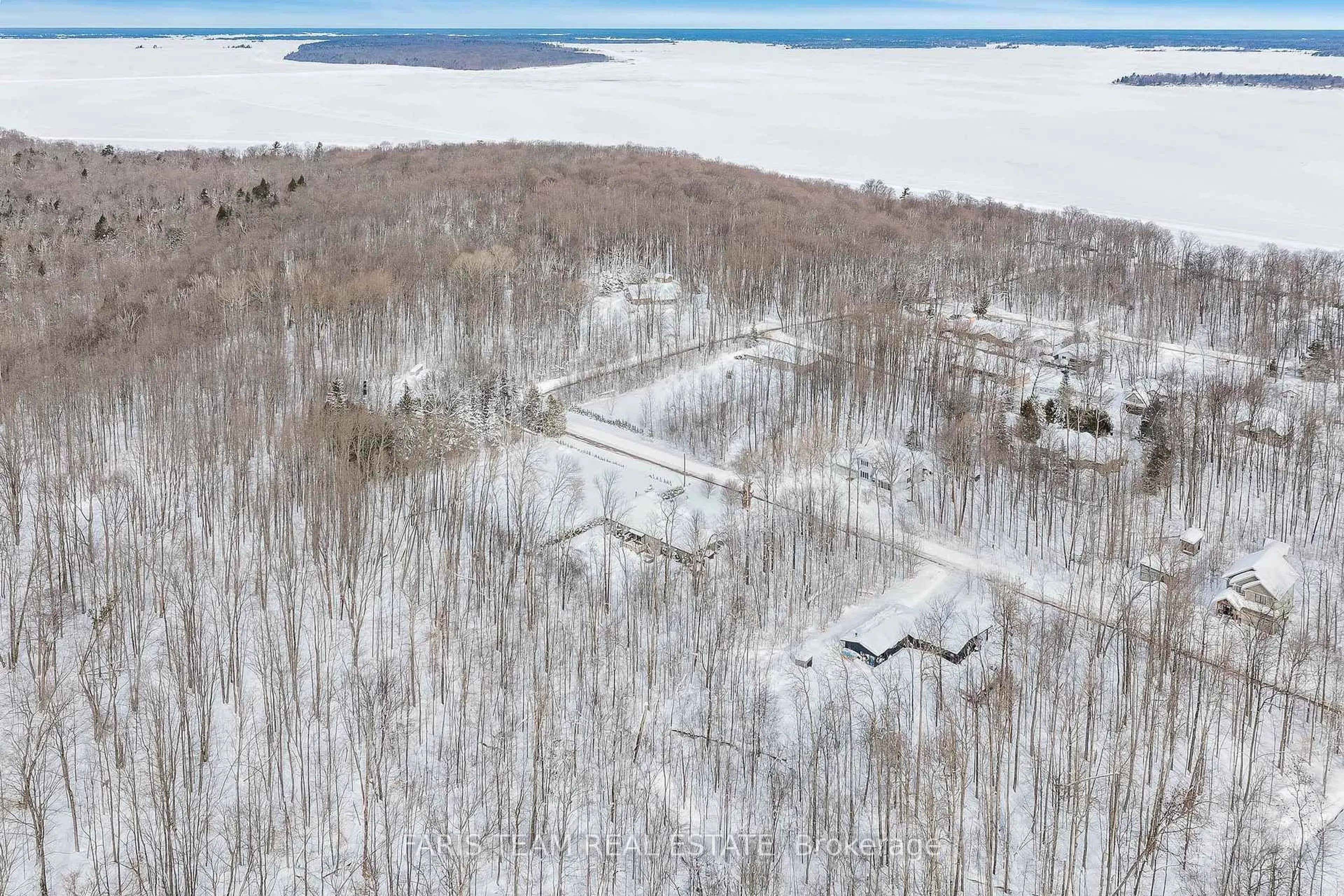 A pic from outside/outdoor area/front of a property/back of a property/a pic from drone, water/lake/river/ocean view for 80 Wozniak Rd, Penetanguishene Ontario L9M 1W5