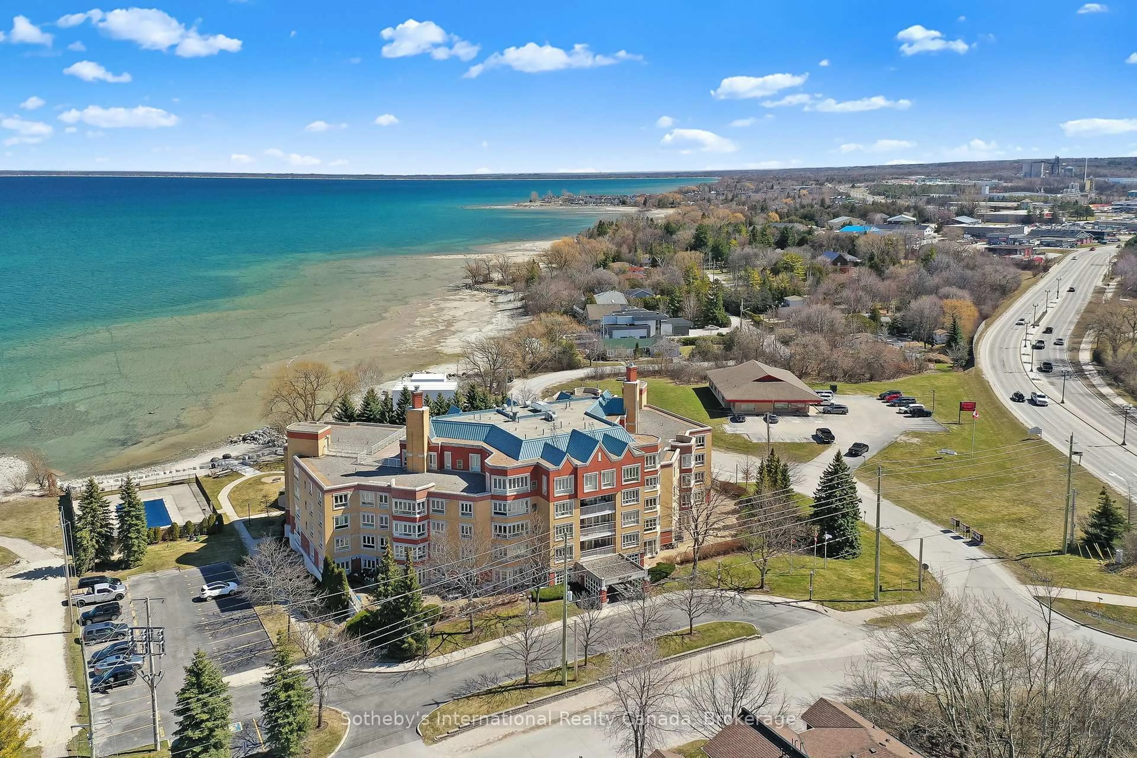 A pic from outside/outdoor area/front of a property/back of a property/a pic from drone, water/lake/river/ocean view for 16 Raglan St #402, Collingwood Ontario L9Y 4Y2