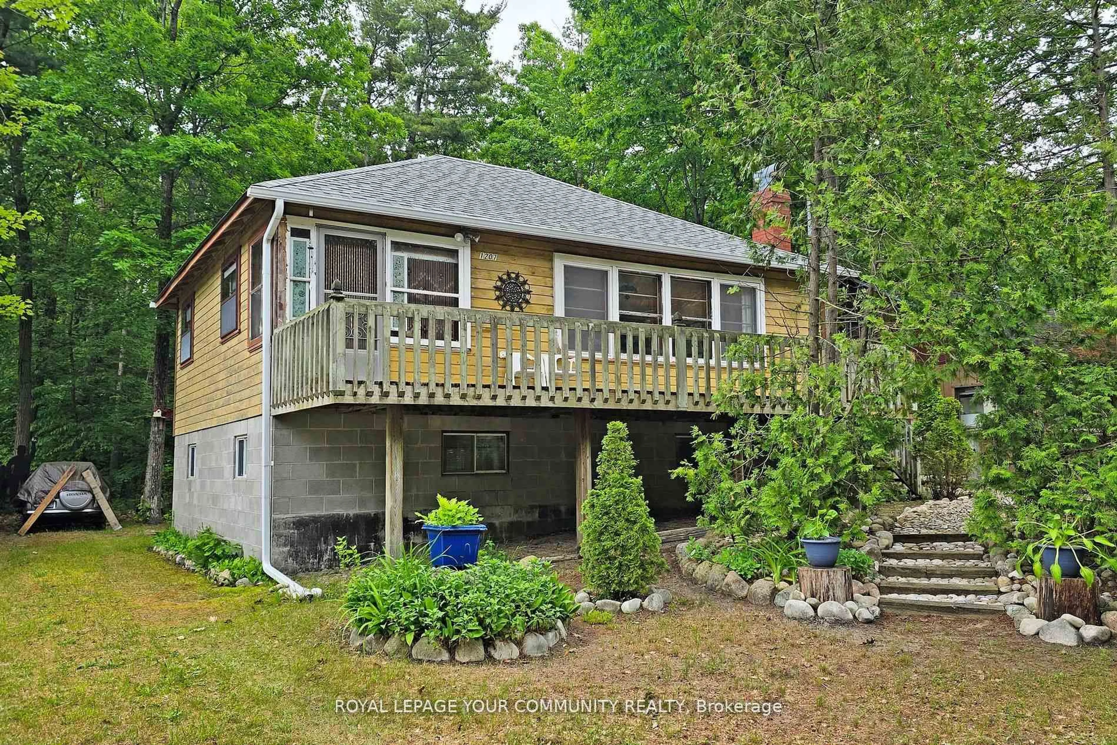 Patio, water/lake/river/ocean view for 1207 Tiny Beaches Rd, Tiny Ontario L0L 2T0