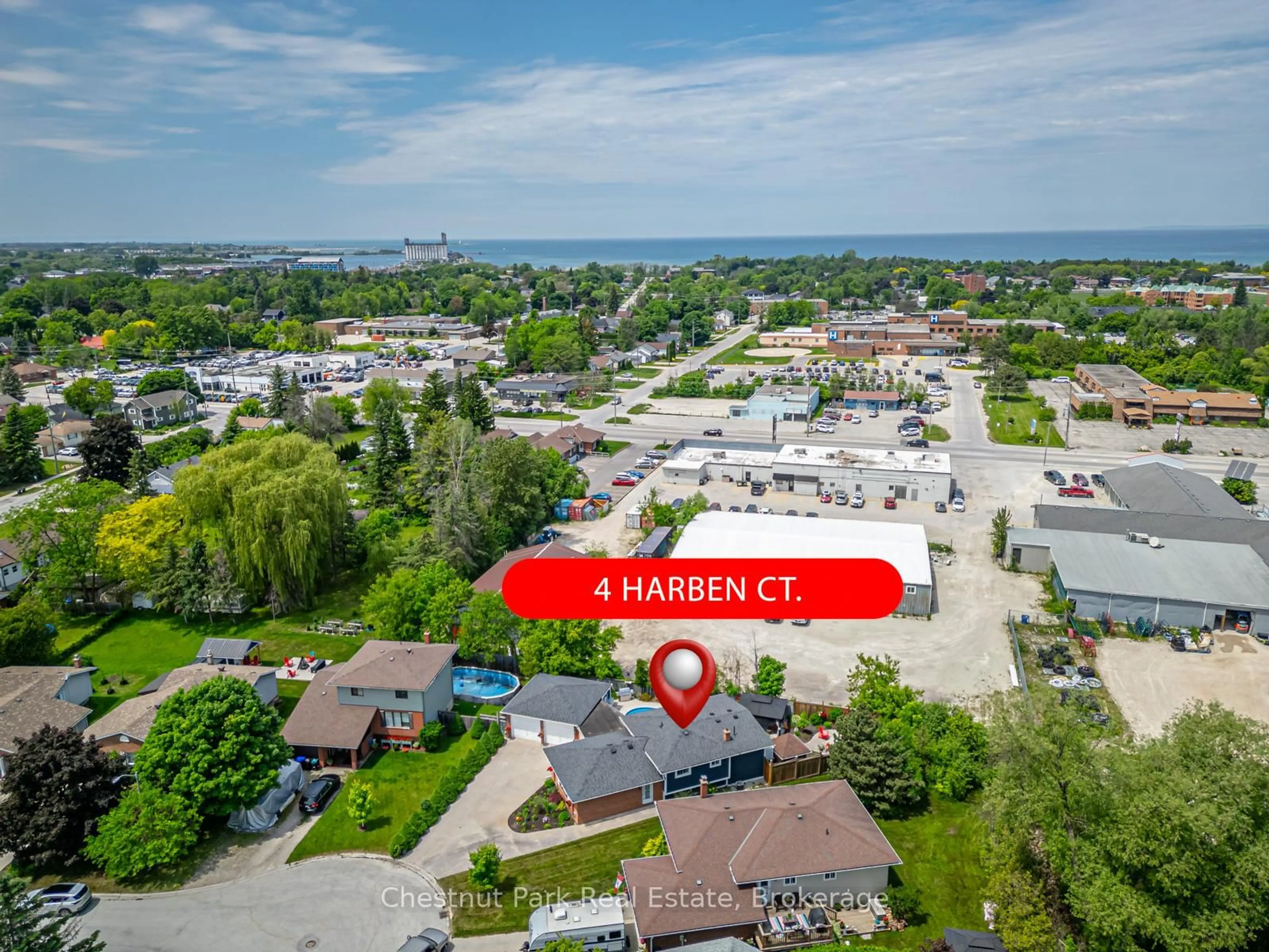 A pic from outside/outdoor area/front of a property/back of a property/a pic from drone, street for 4 Harben Crt, Collingwood Ontario L9Y 4L8