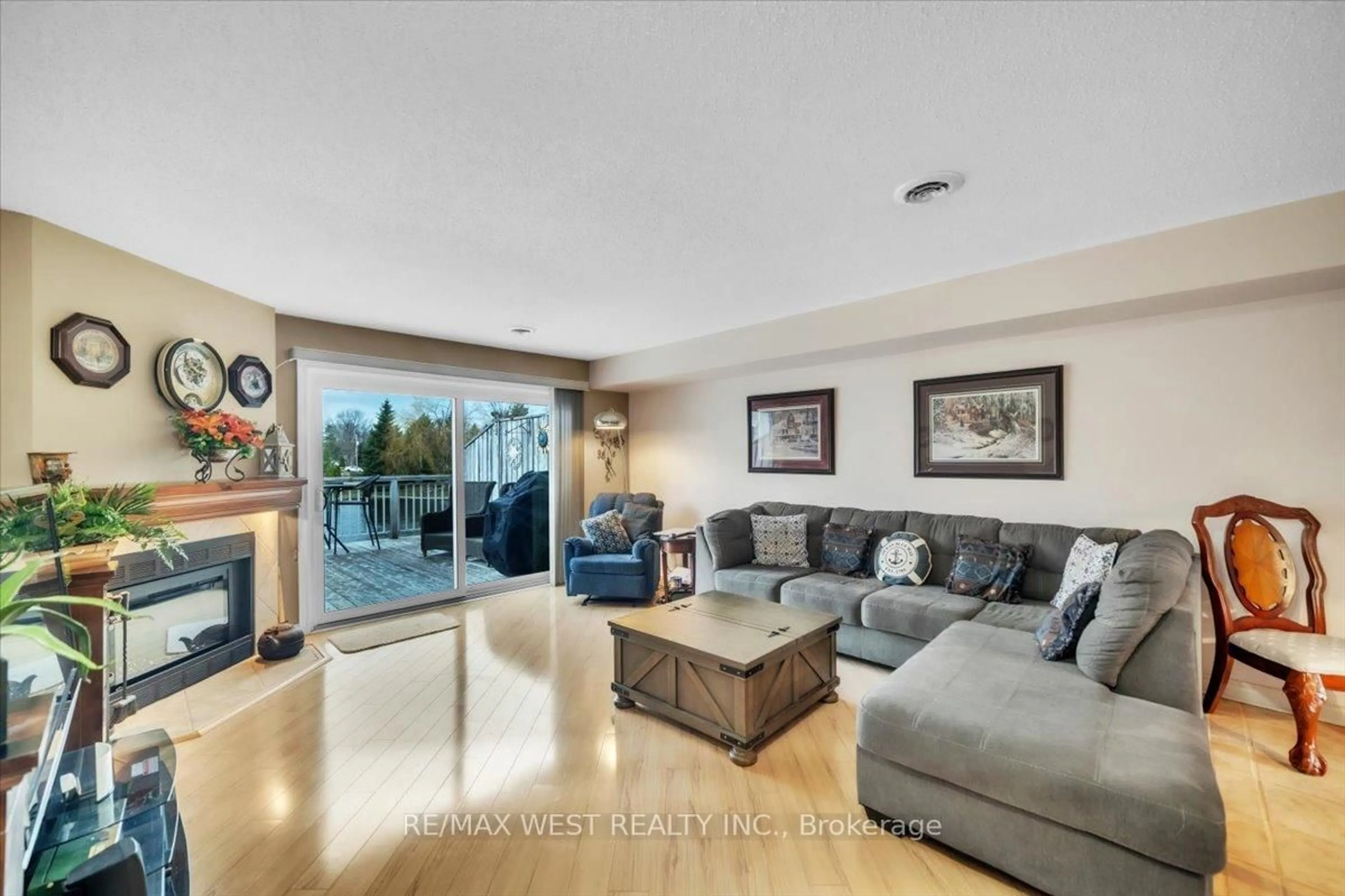 Living room with furniture, unknown for 24 Laguna Pkwy #9, Ramara Ontario L0K 1B0