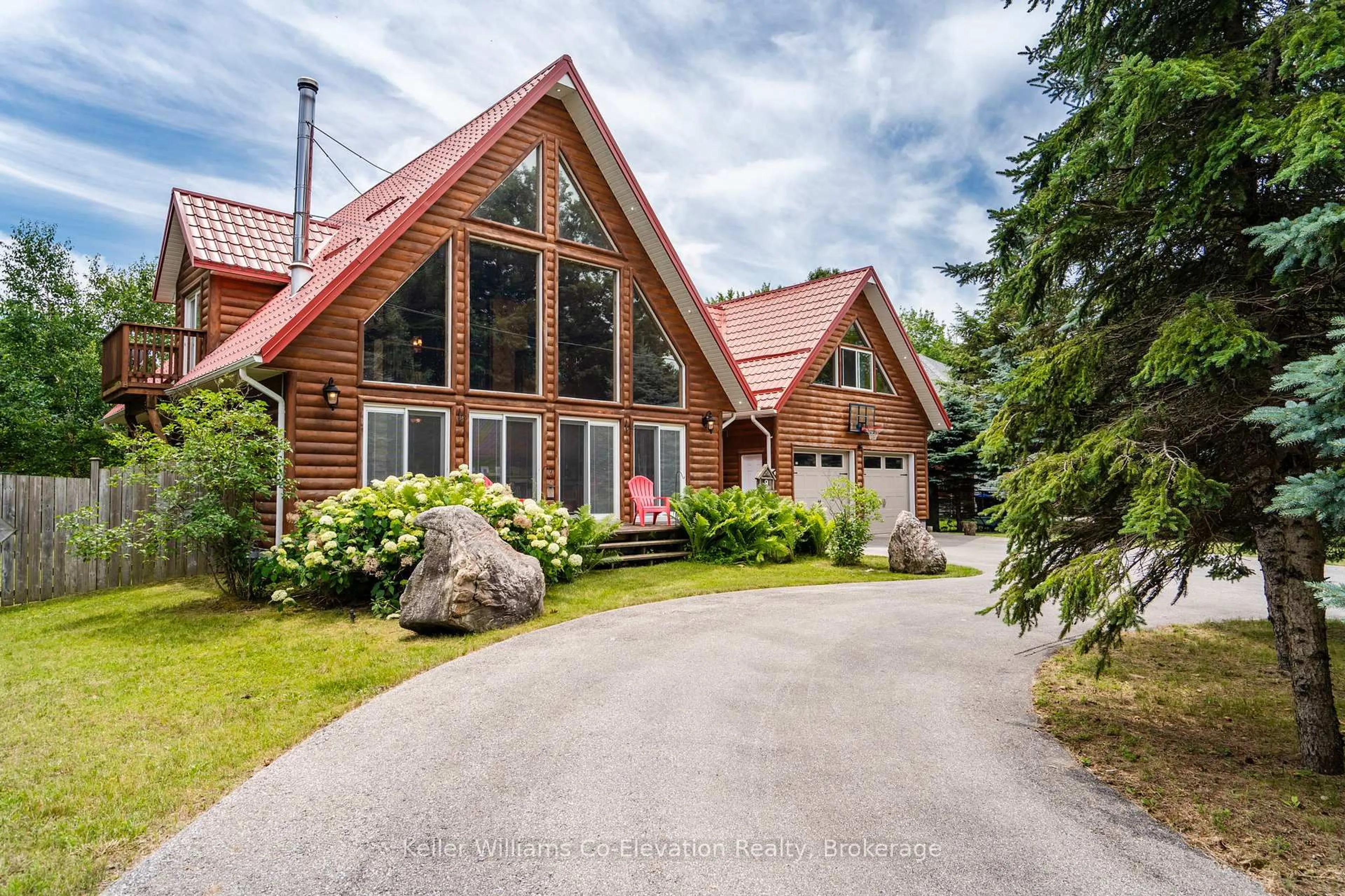 Indoor foyer for 9 Philpark Rd, Tiny Ontario L9M 0M7