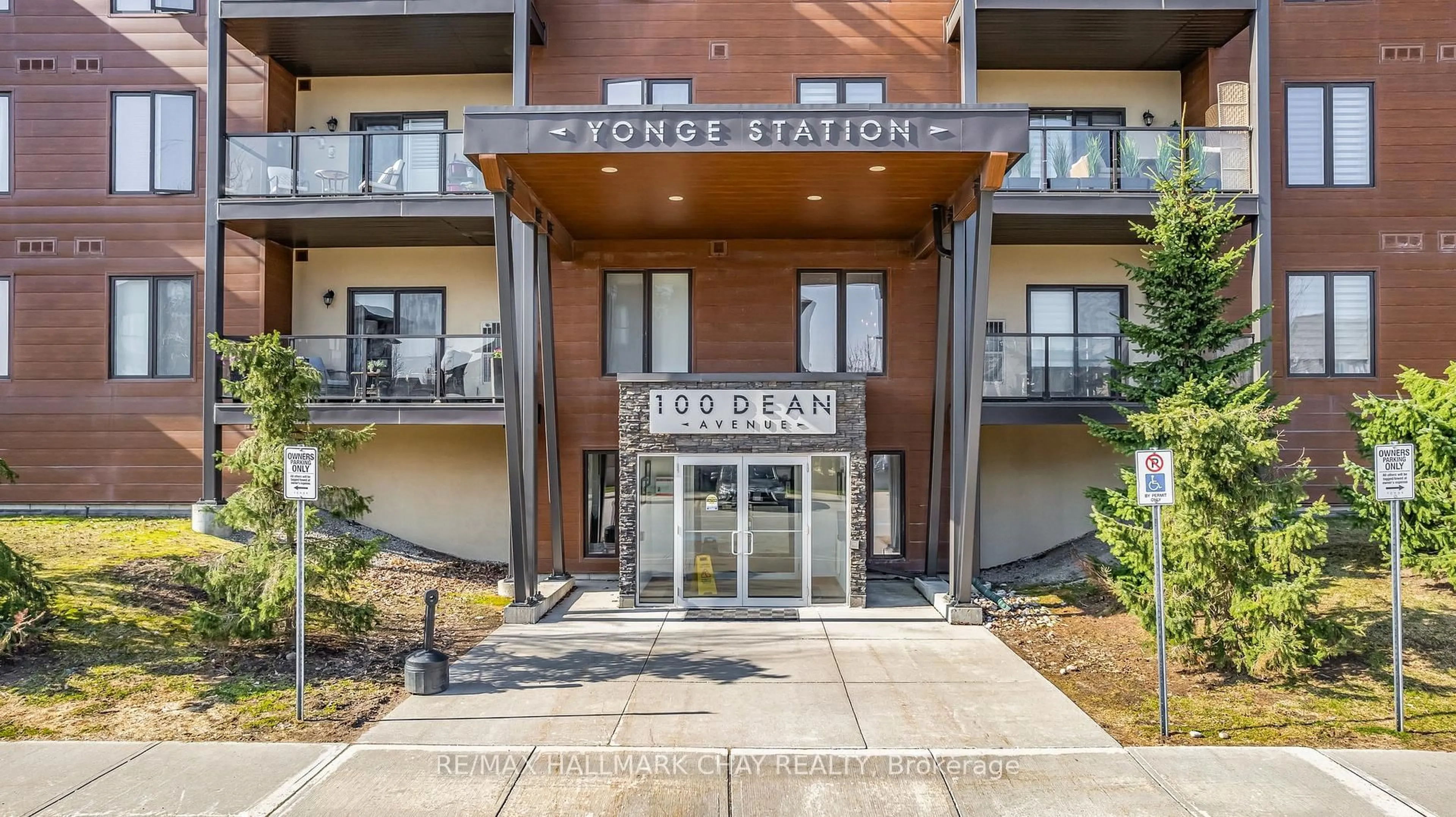 Unknown for 100 Dean Ave #107, Barrie Ontario L9J 0H1