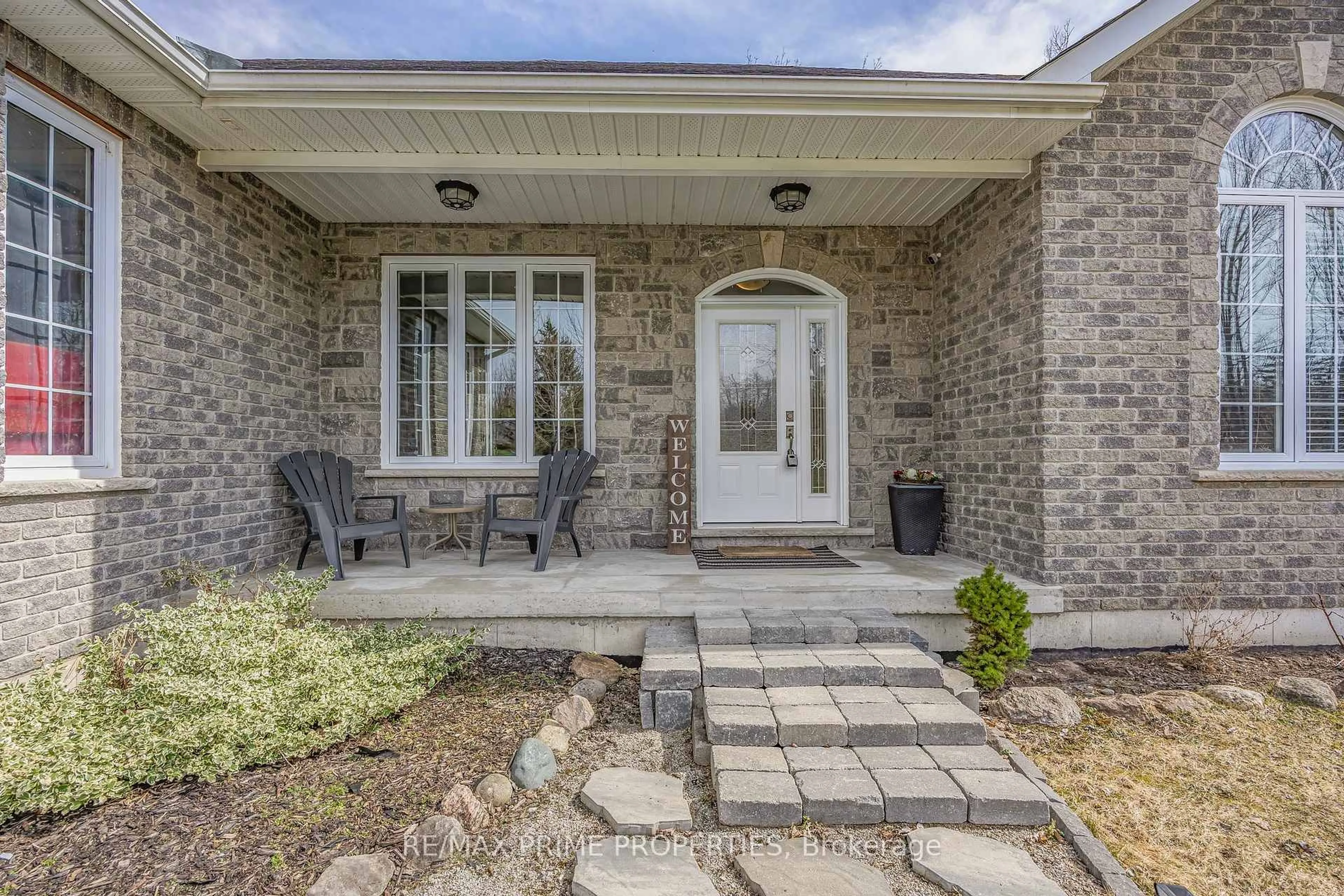 Unknown for 33 Springhome Rd, Oro-Medonte Ontario L0L 1T0
