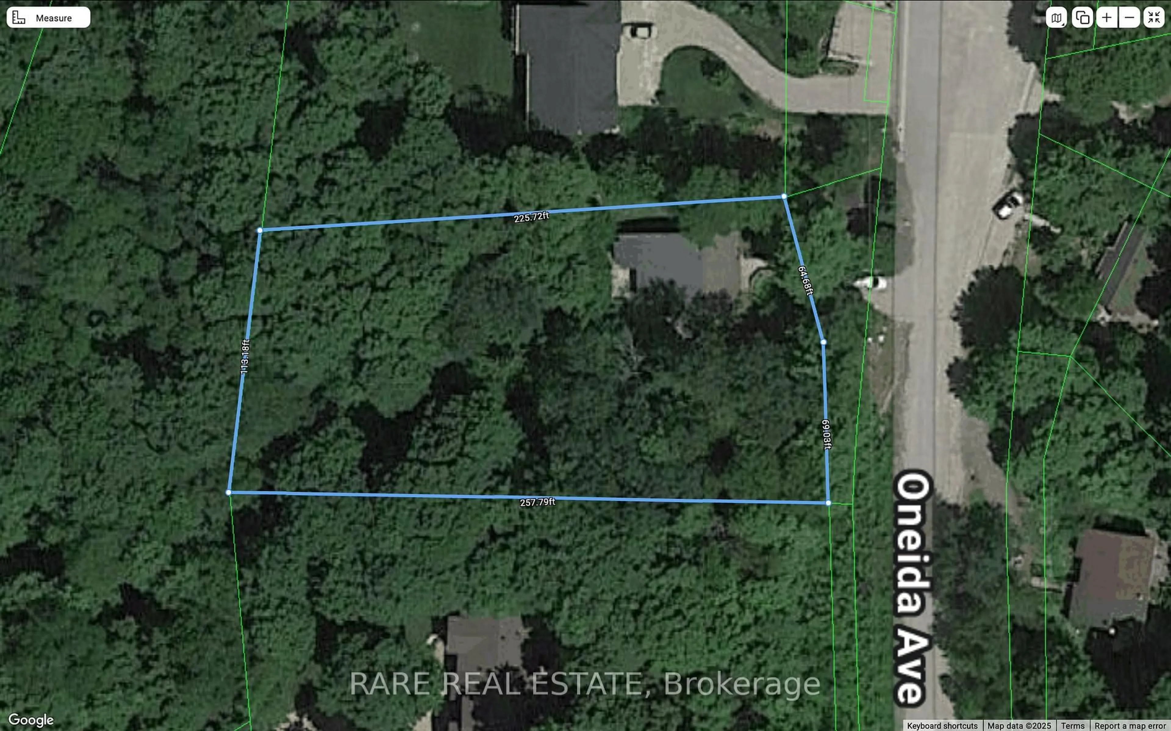 A pic from outside/outdoor area/front of a property/back of a property/a pic from drone, street for 32 Oneida Ave, Oro-Medonte Ontario L0K 1E0